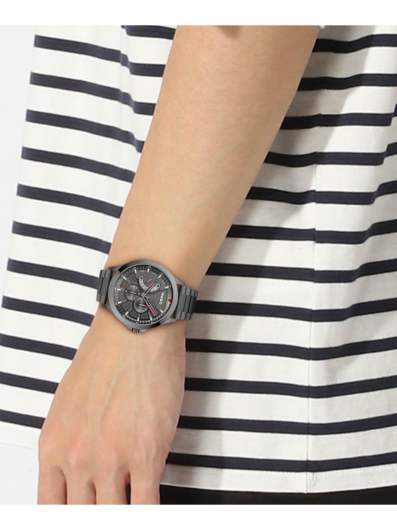 hugo-gents-leap-grey-ip-bracelet-watchoutfit