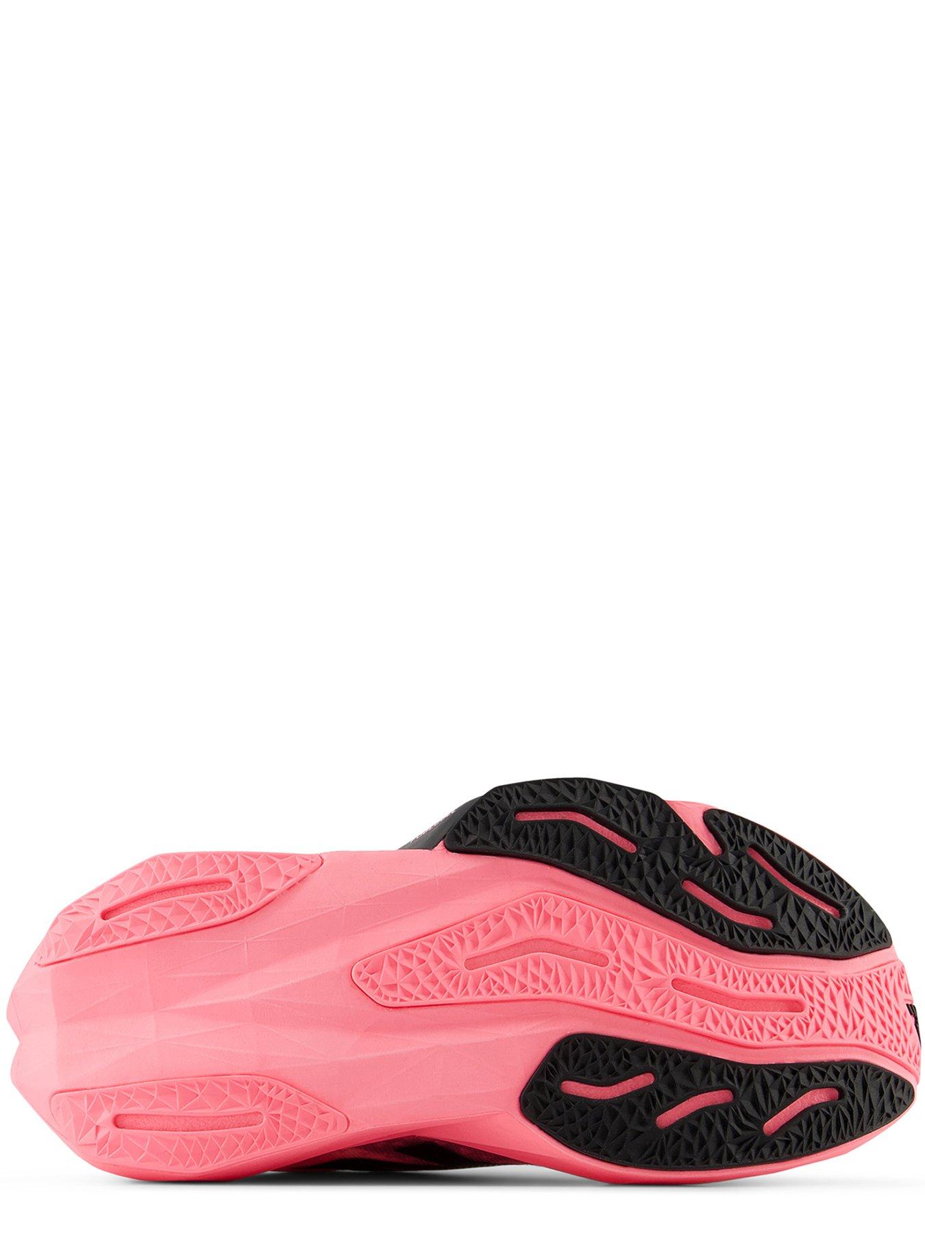 new-balance-womens-running-fuelcell-rebel-v4-trainers-pinkdetail