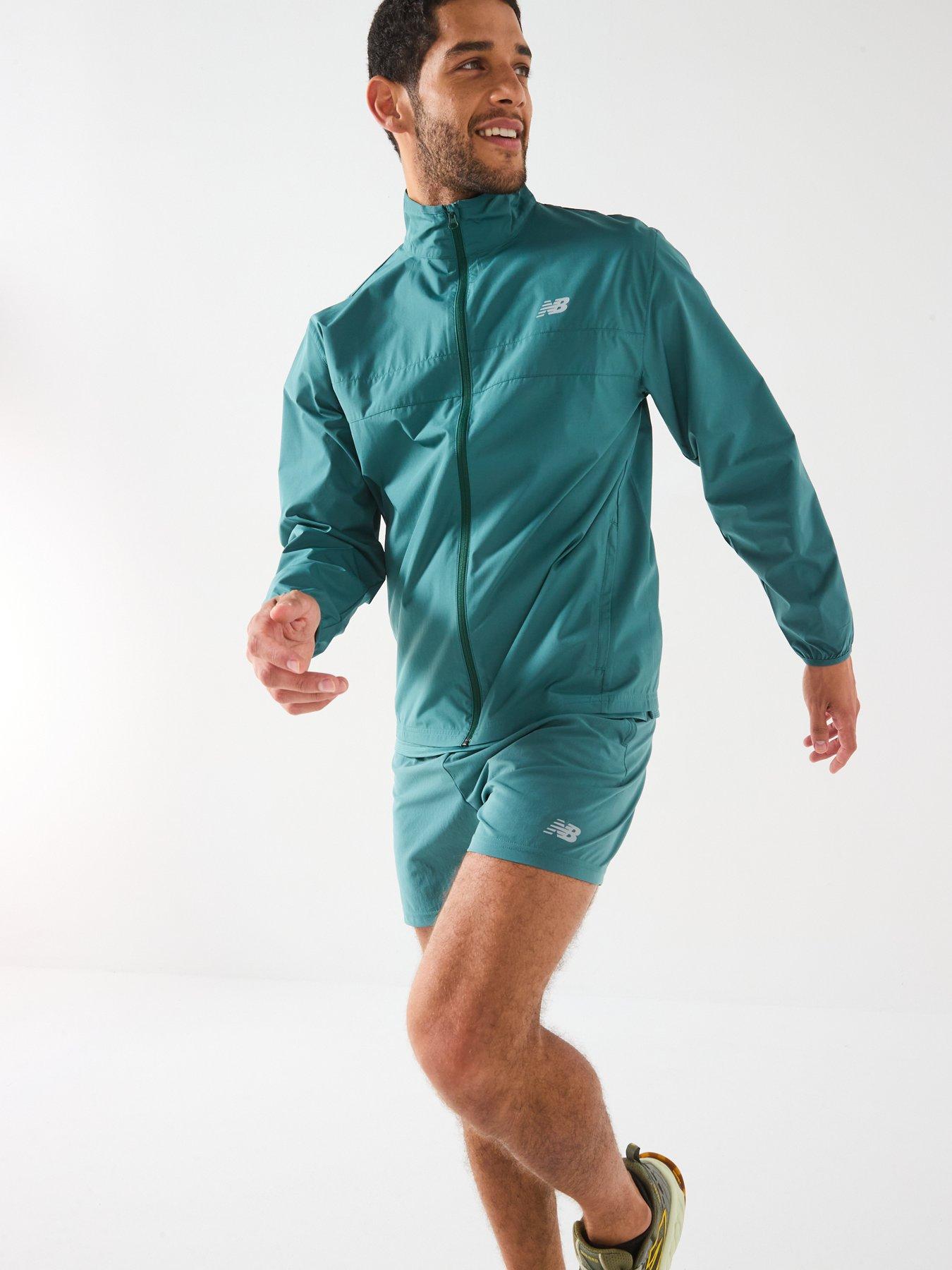 new-balance-mens-running-sport-essentials-jacket-dark-greenoutfit