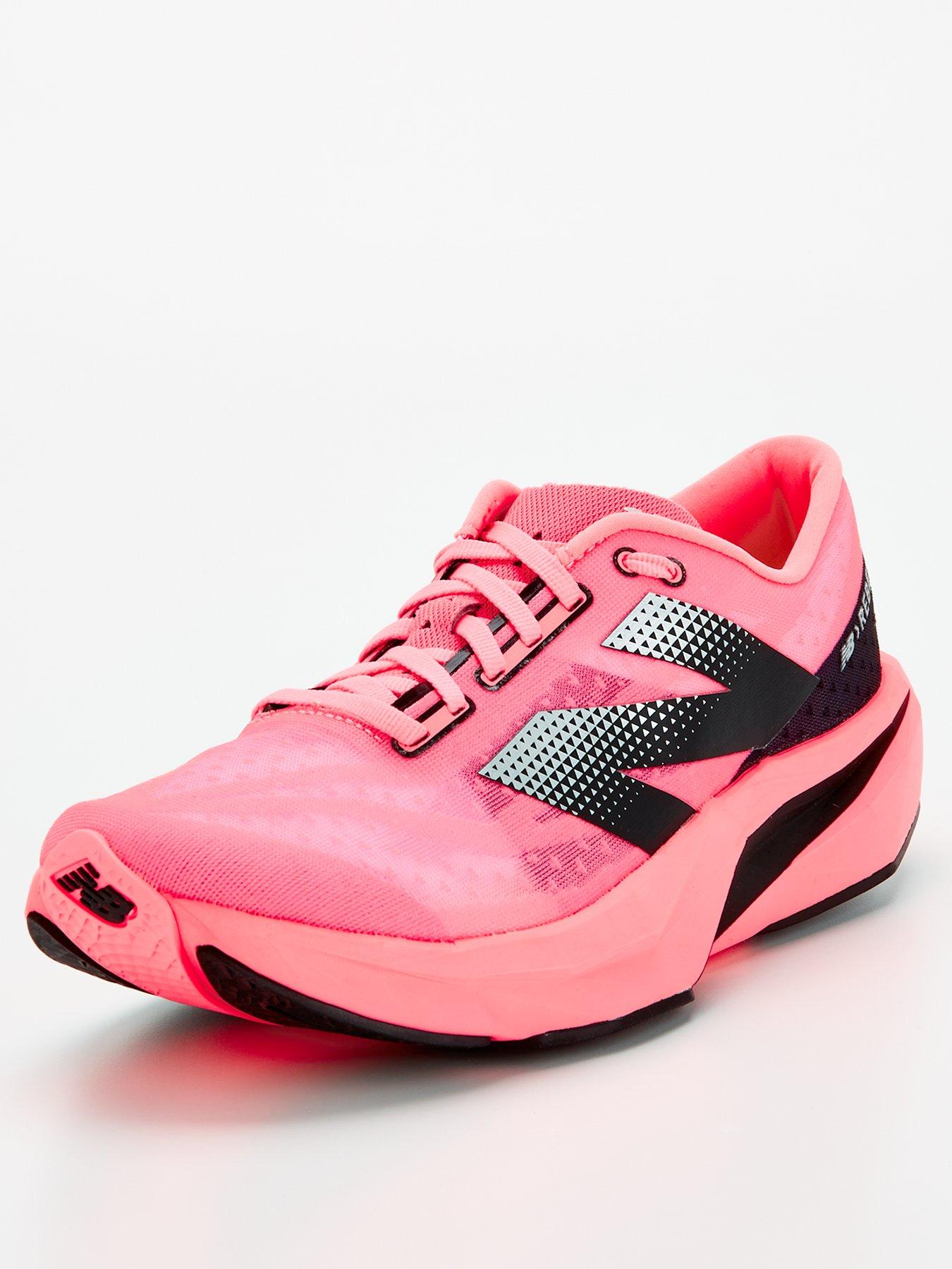 new-balance-mens-running-fuelcell-rebel-v4-trainers-pinkstillFront