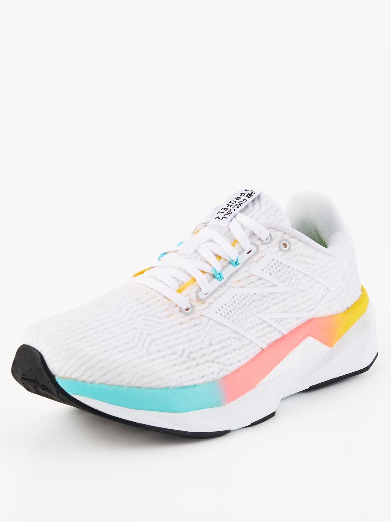 new-balance-womens-running-fuelcell-propel-v5-trainers-whitestillFront