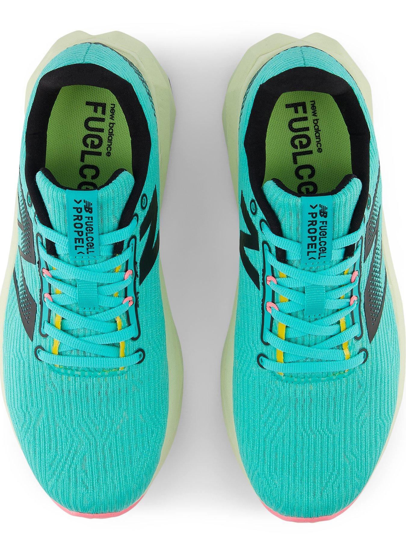 new-balance-womens-running-fuelcell-propel-v5-trainers-greenoutfit