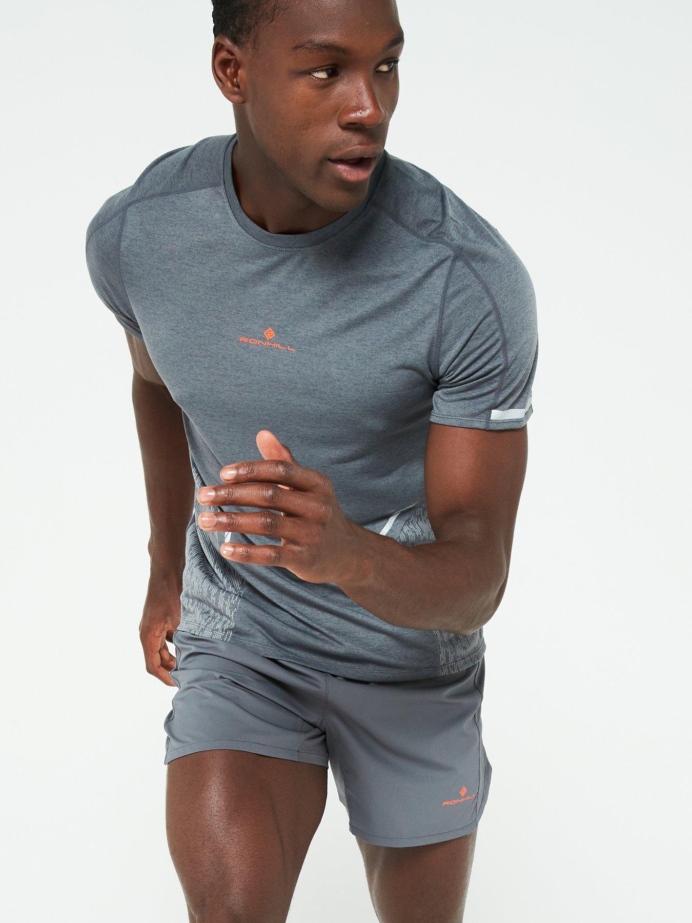 ronhill-mens-tech-reflect-running-tee--greyoutfit