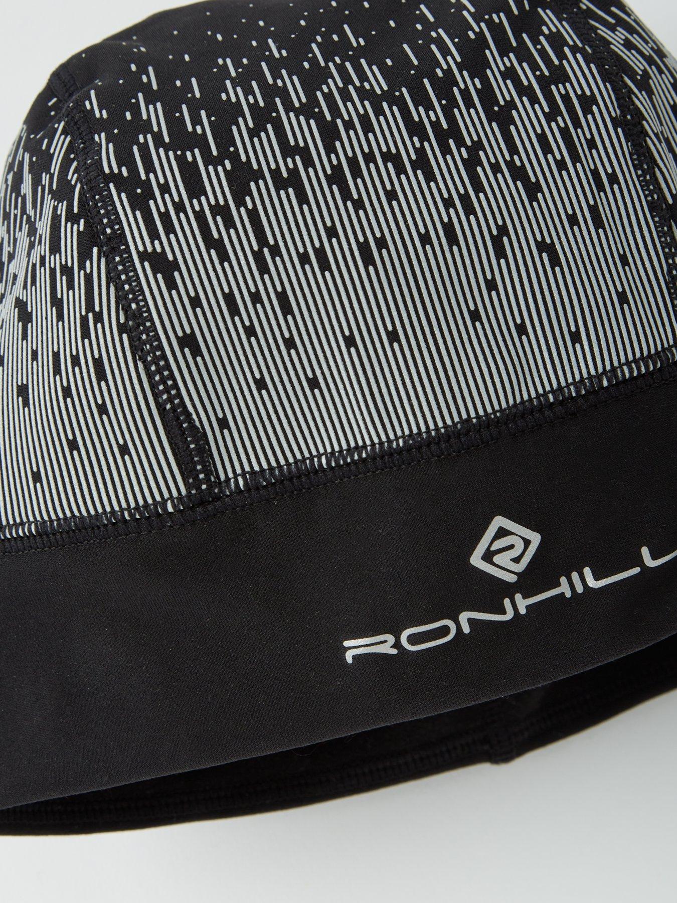 ronhill-unisex-reflect-running-beanie-blackoutfit