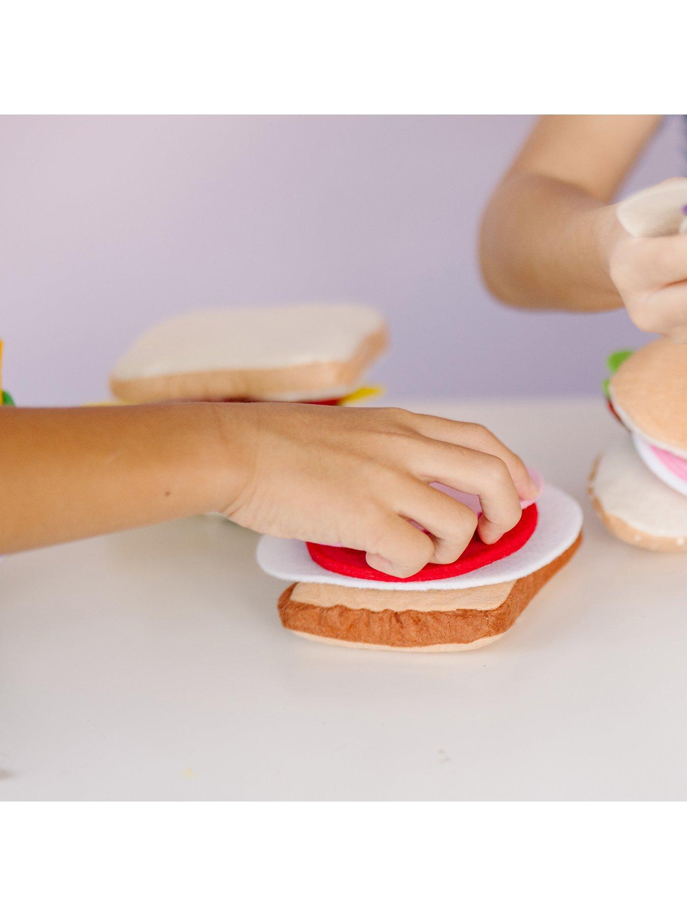 melissa-doug-felt-food-sandwich-setoutfit