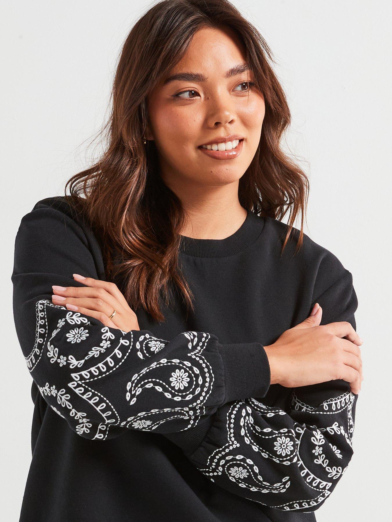 v-by-very-curve-embroidered-sleeve-sweatdetail