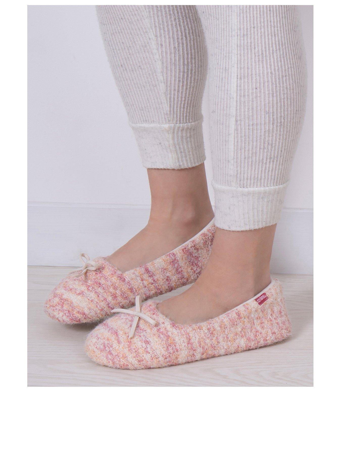 totes-totes-knitted-ballet-slippers-pinkstillFront