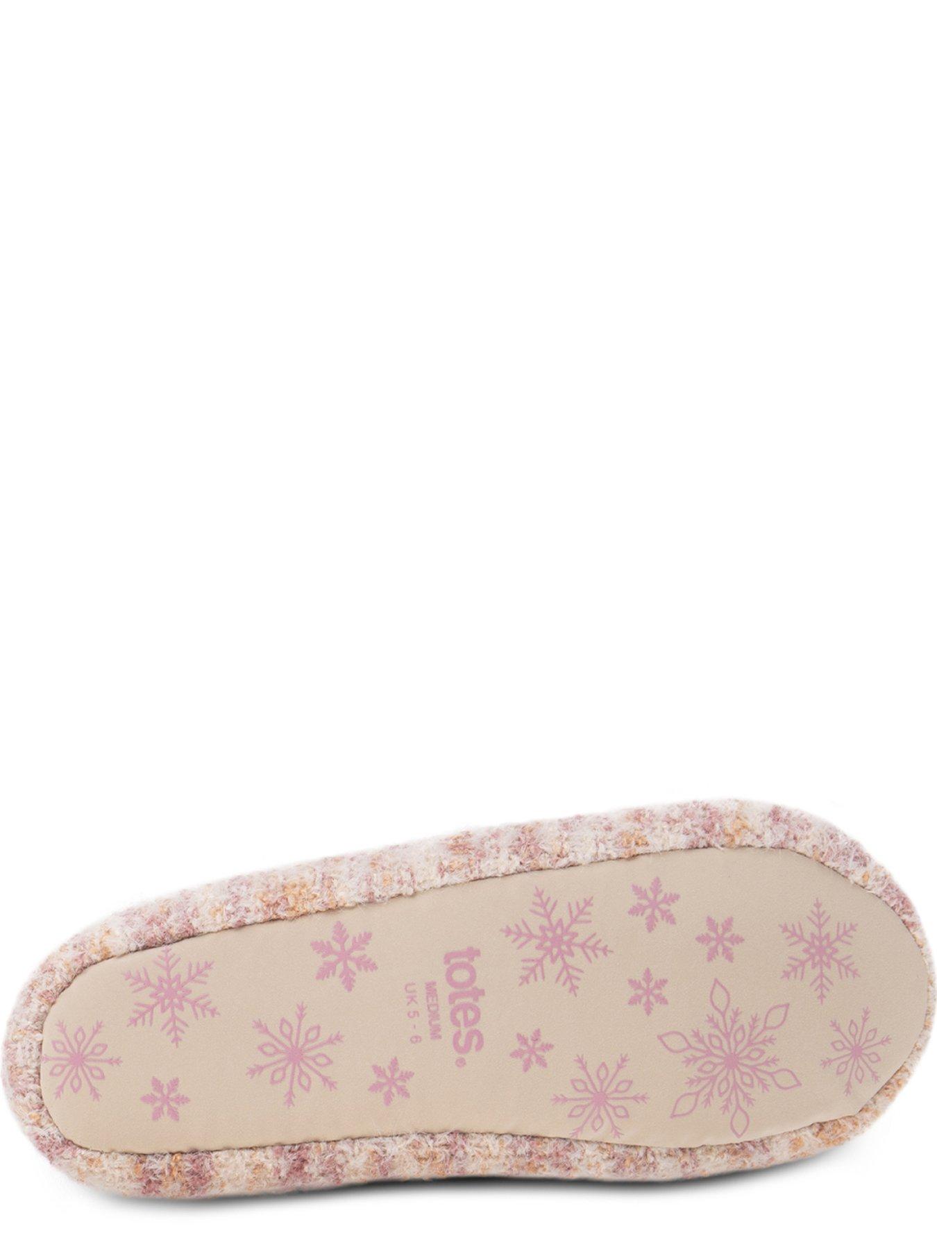 totes-totes-knitted-ballet-slippers-pinkdetail