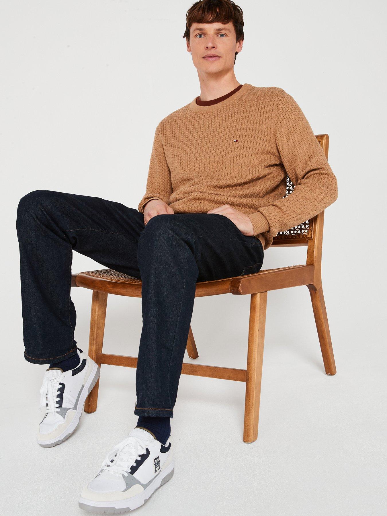 tommy-hilfiger-tommy-hilfiger-herringbone-structure-crew-neck-knitted-jumper-light-brownoutfit