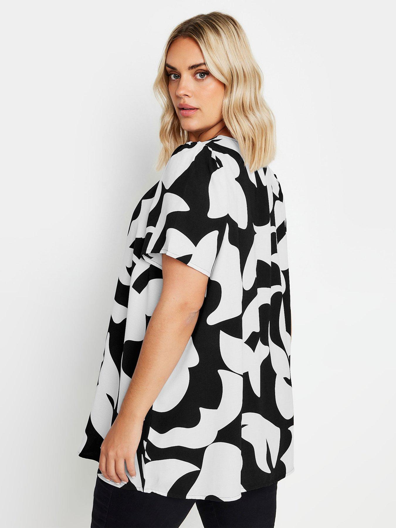 Image 2 of 4 of Yours Curve Airflow Button Blouse - Black