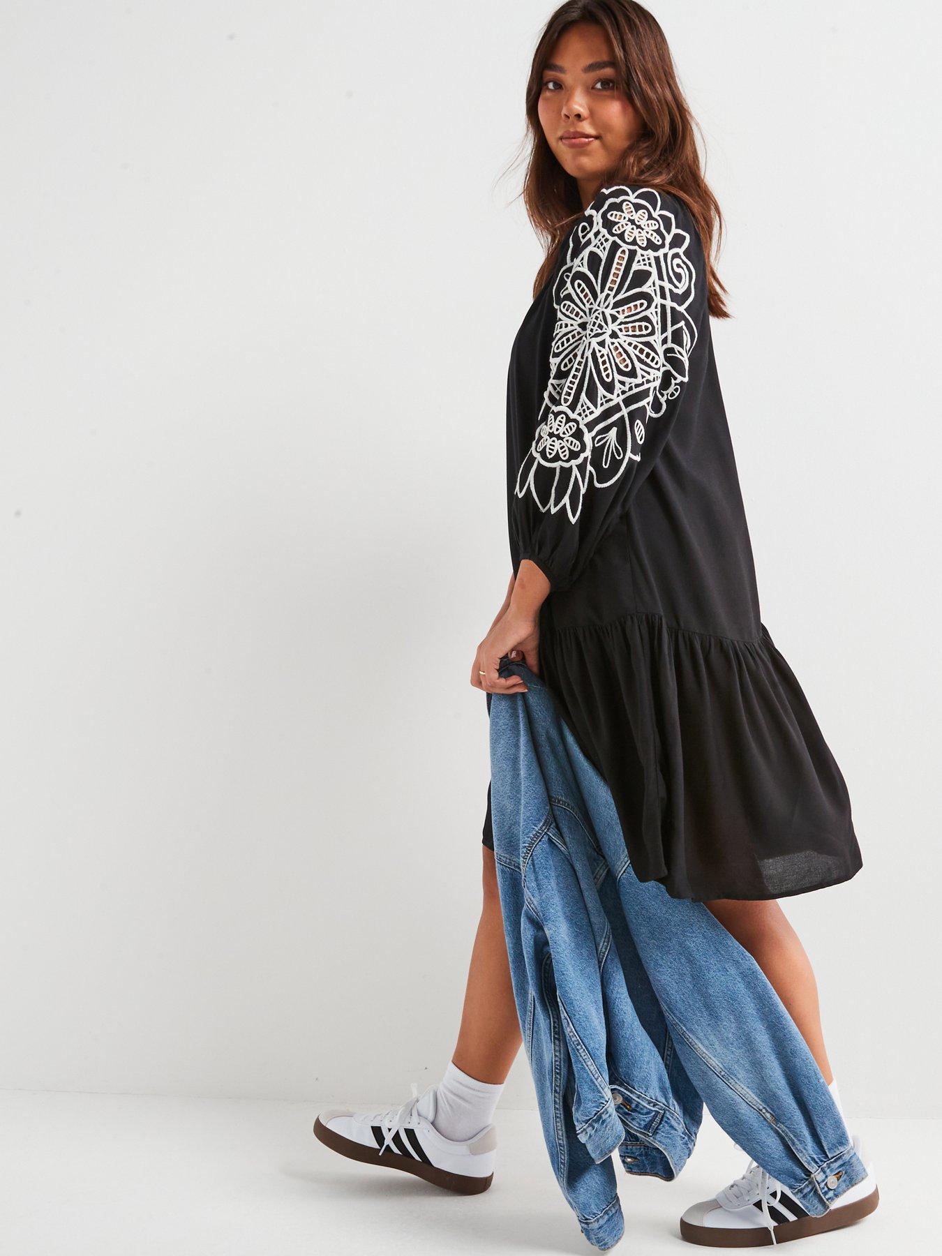 v-by-very-curve-embroidered-sleeve-dressback