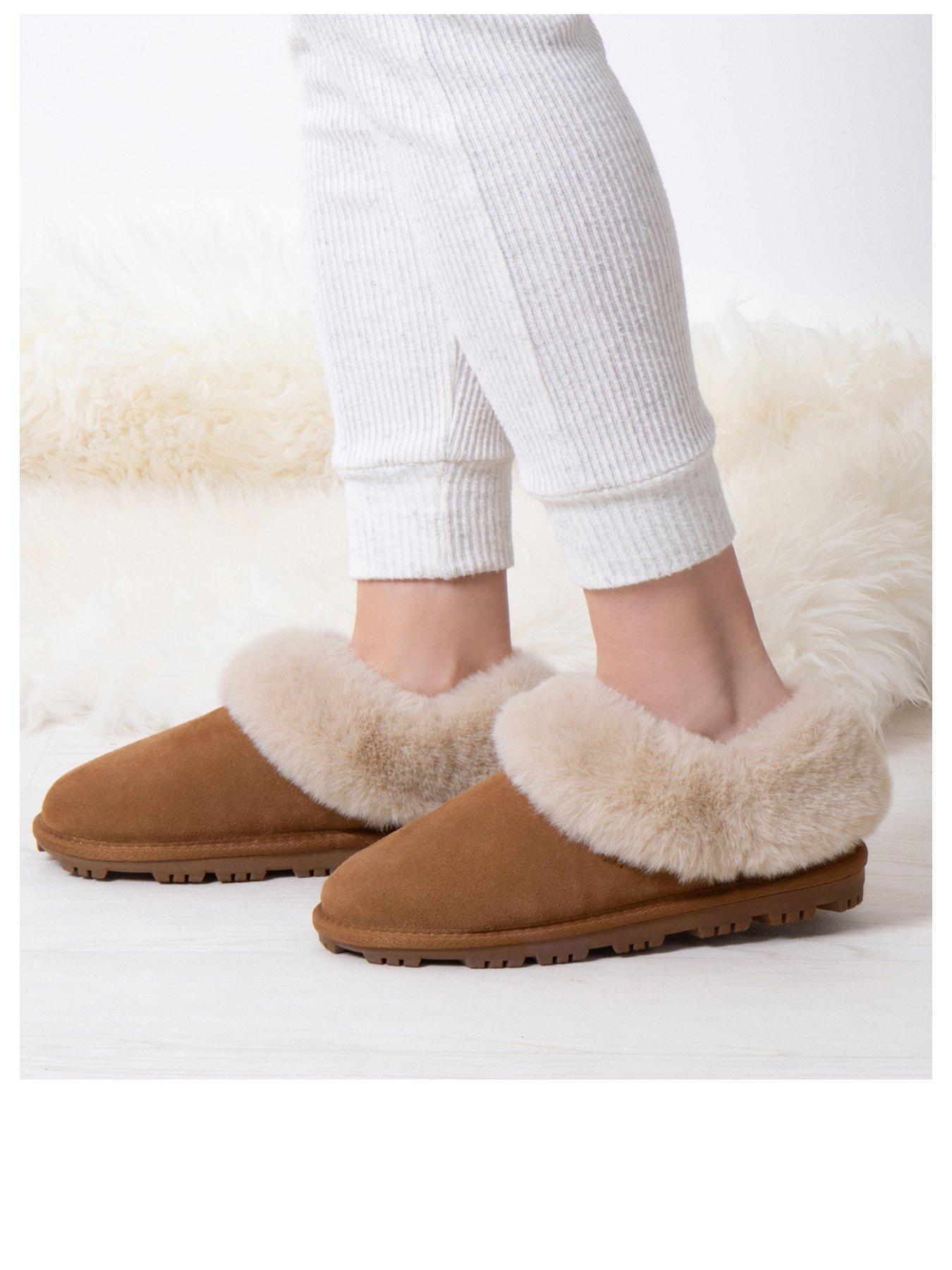 totes-totes-isotoner-real-suede-bootie-wfur-cuff-slippers-tanstillFront