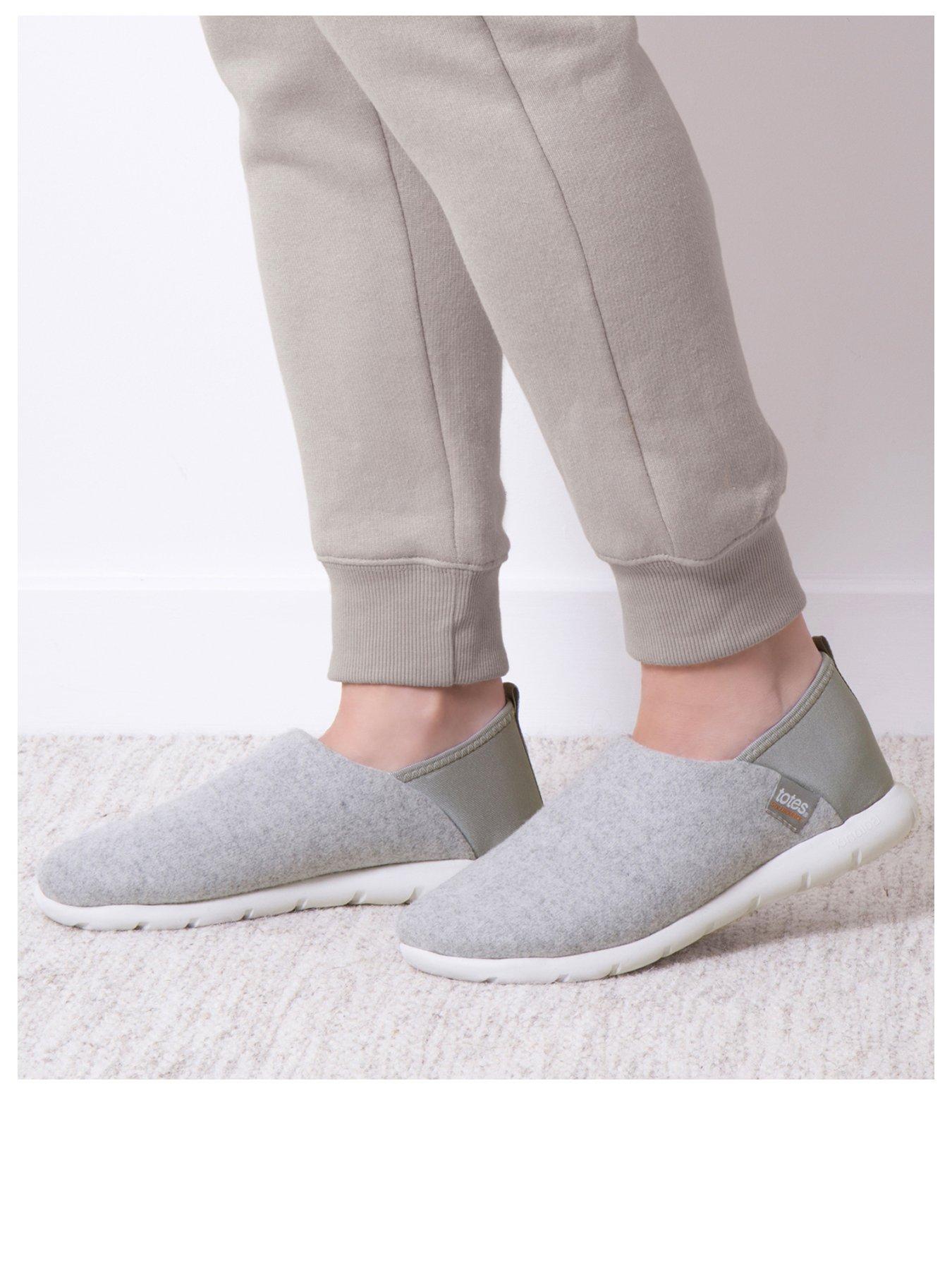 Image 2 of 5 of TOTES Totes Isotoner Isoflex Felt Full Back Slippers - Grey