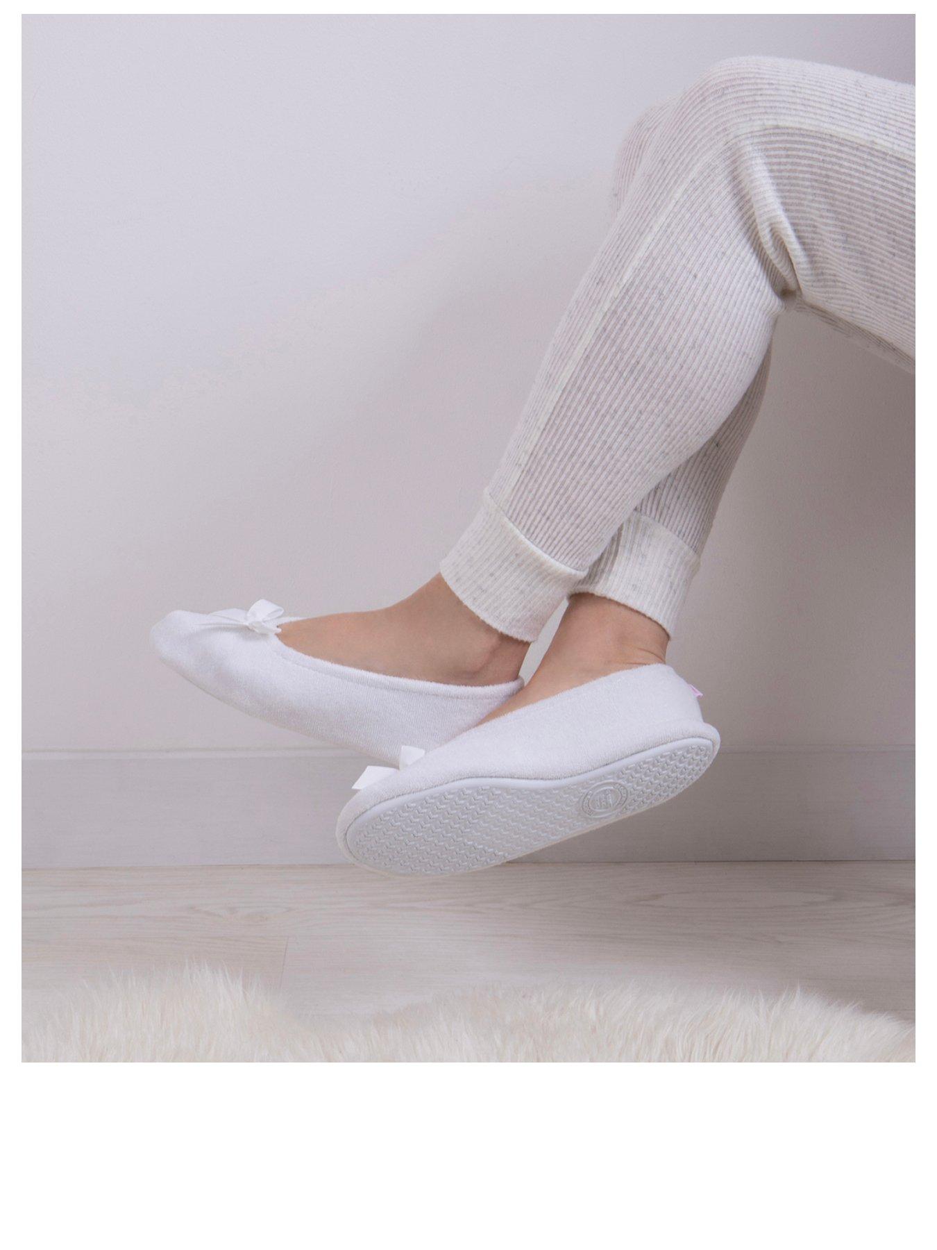 totes-totes-isotoner-terry-ballerina-slippers-whitestillFront