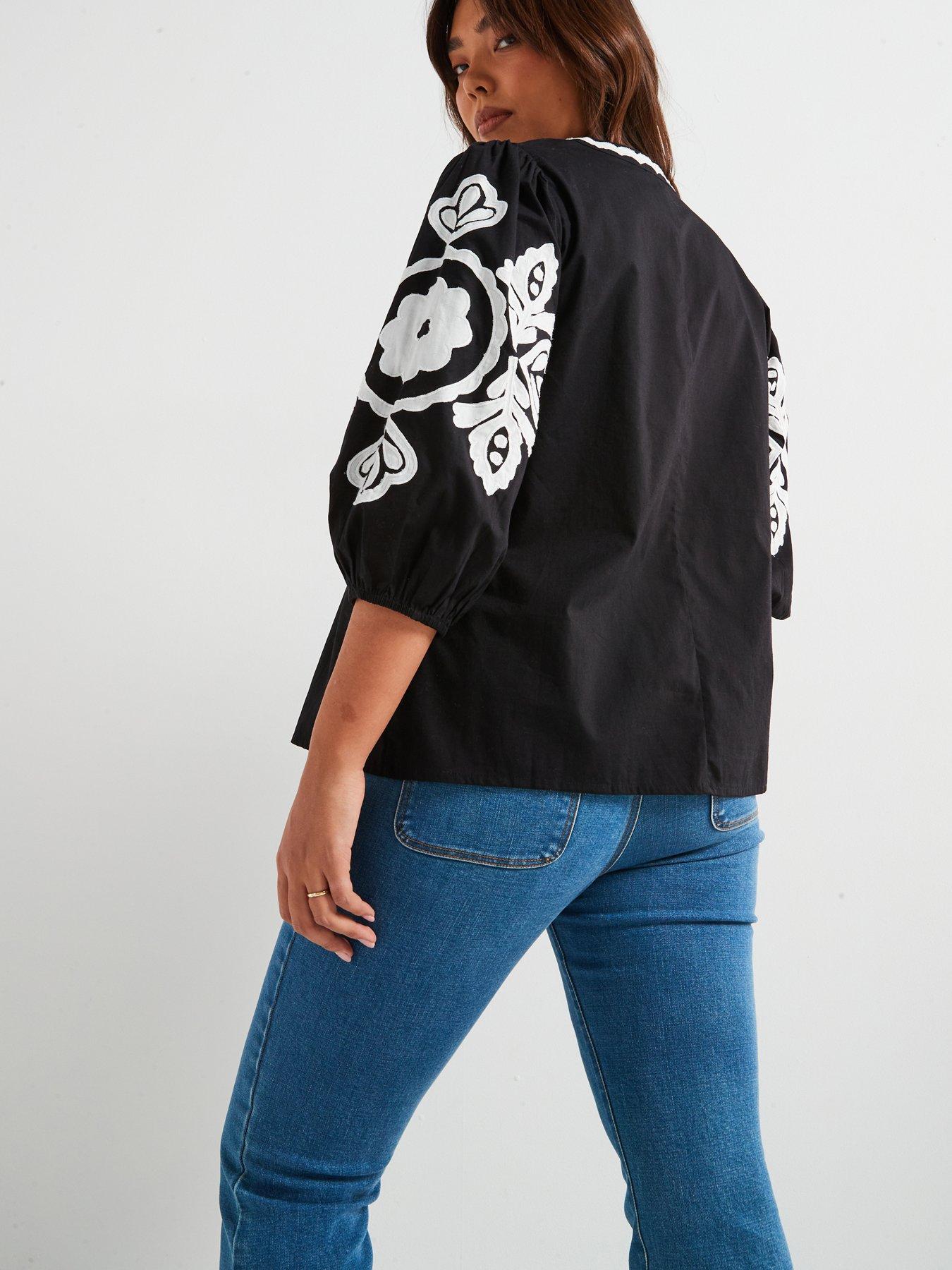 Image 2 of 6 of V by Very Curve Mono Applique Blouse - Black/White