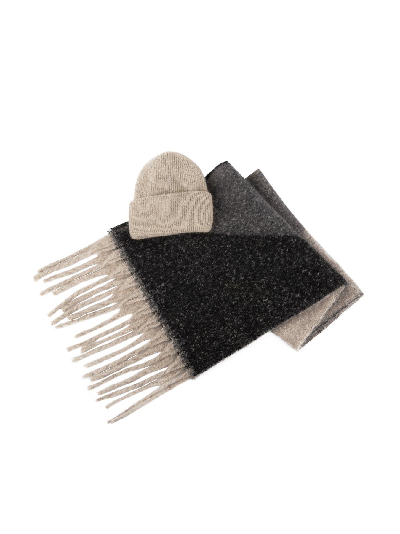 TOTES Totes Chunky Woven Blanket Scarf and Hat - Oat