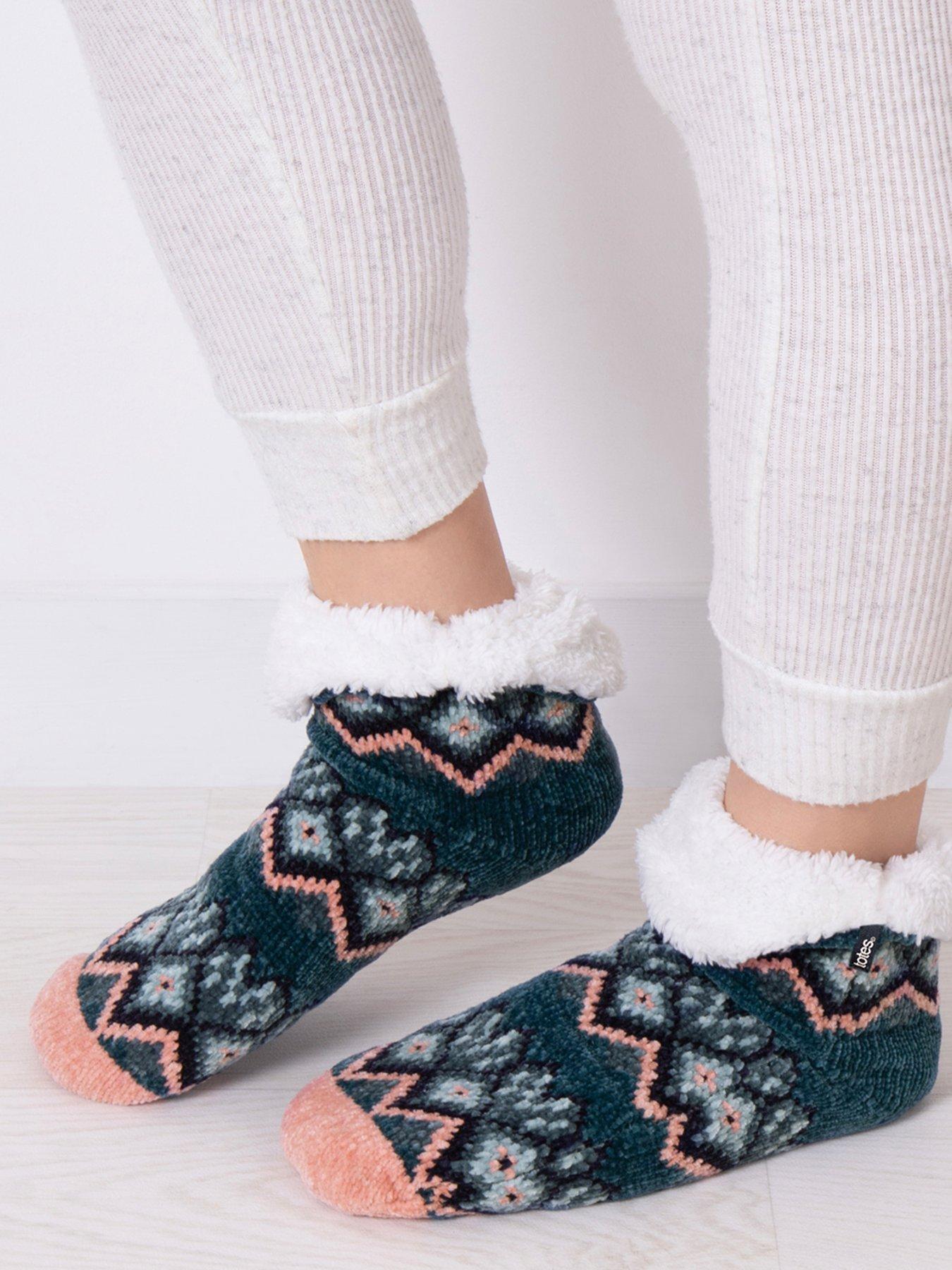 totes-totes-crop-chenille-knitted-slipper-socks-multistillFront