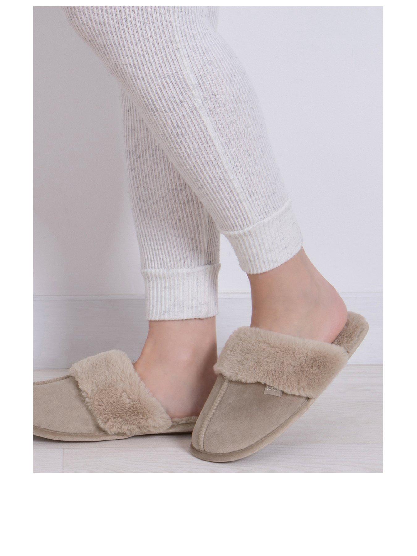 totes-totes-velour-mule-slippers-taupestillFront