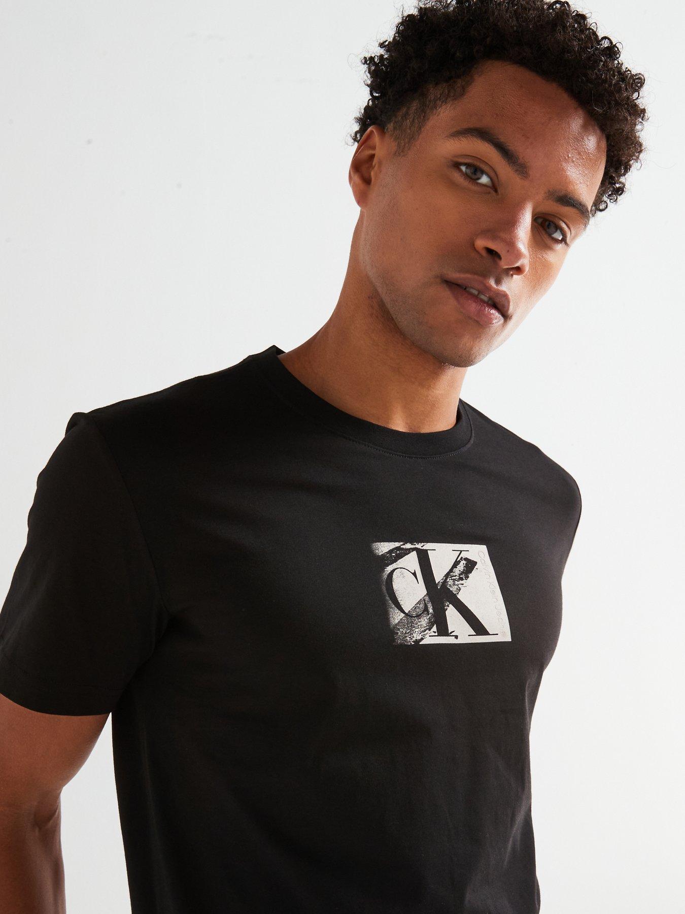 calvin-klein-jeans-small-ck-box-logo-t-shirt-blackoutfit