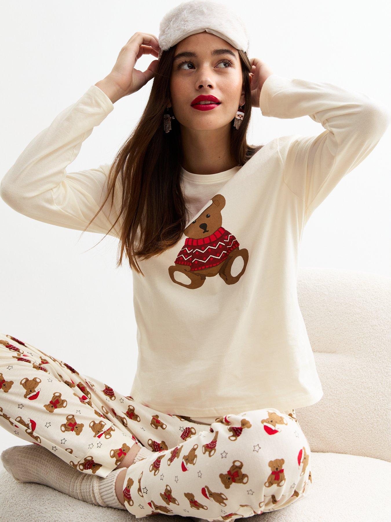 new-look-white-cotton-teddy-bear-print-christmas-pyjama-set