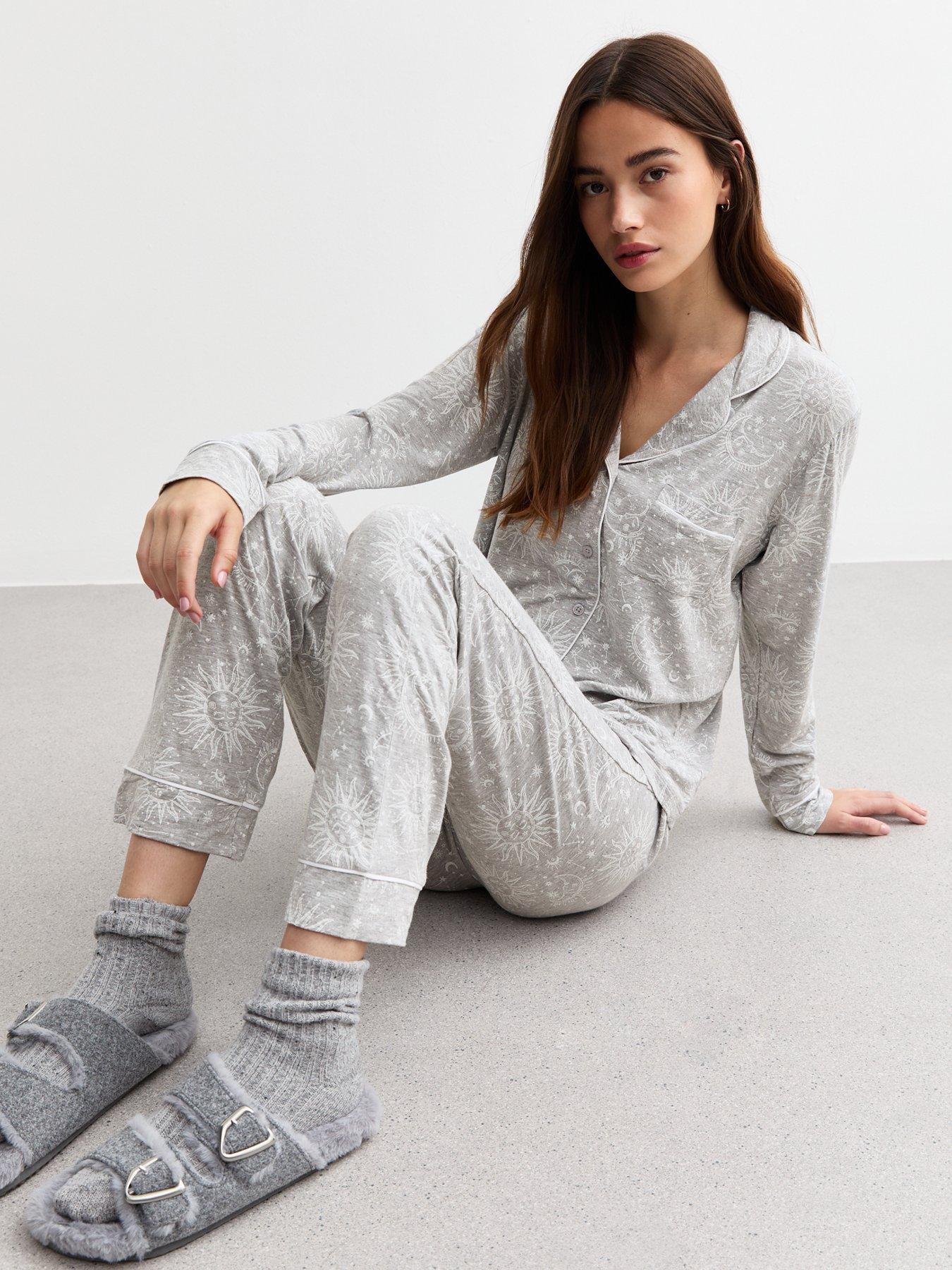 new-look-grey-sun-moon-print-pyjama-setback