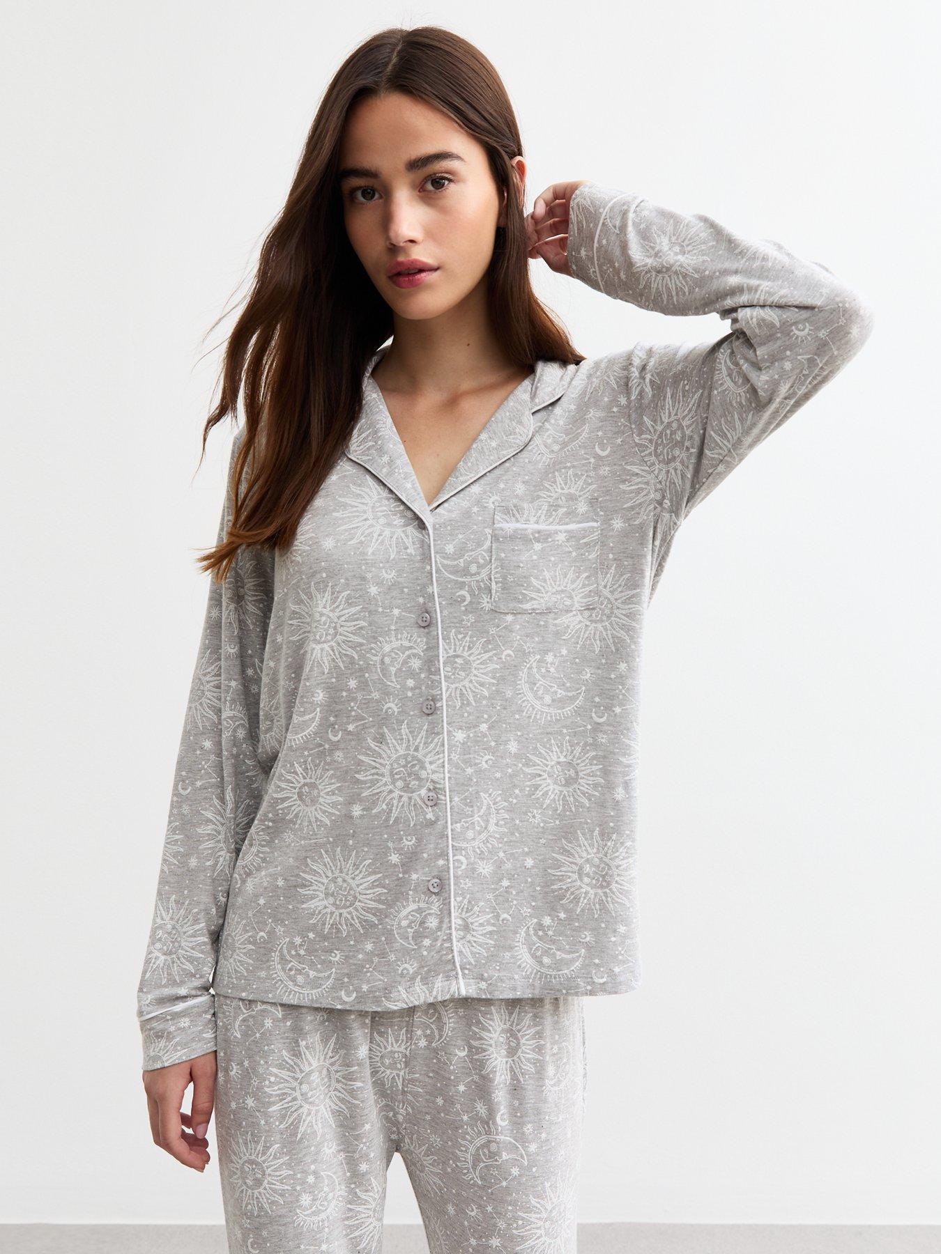 new-look-grey-sun-moon-print-pyjama-setdetail