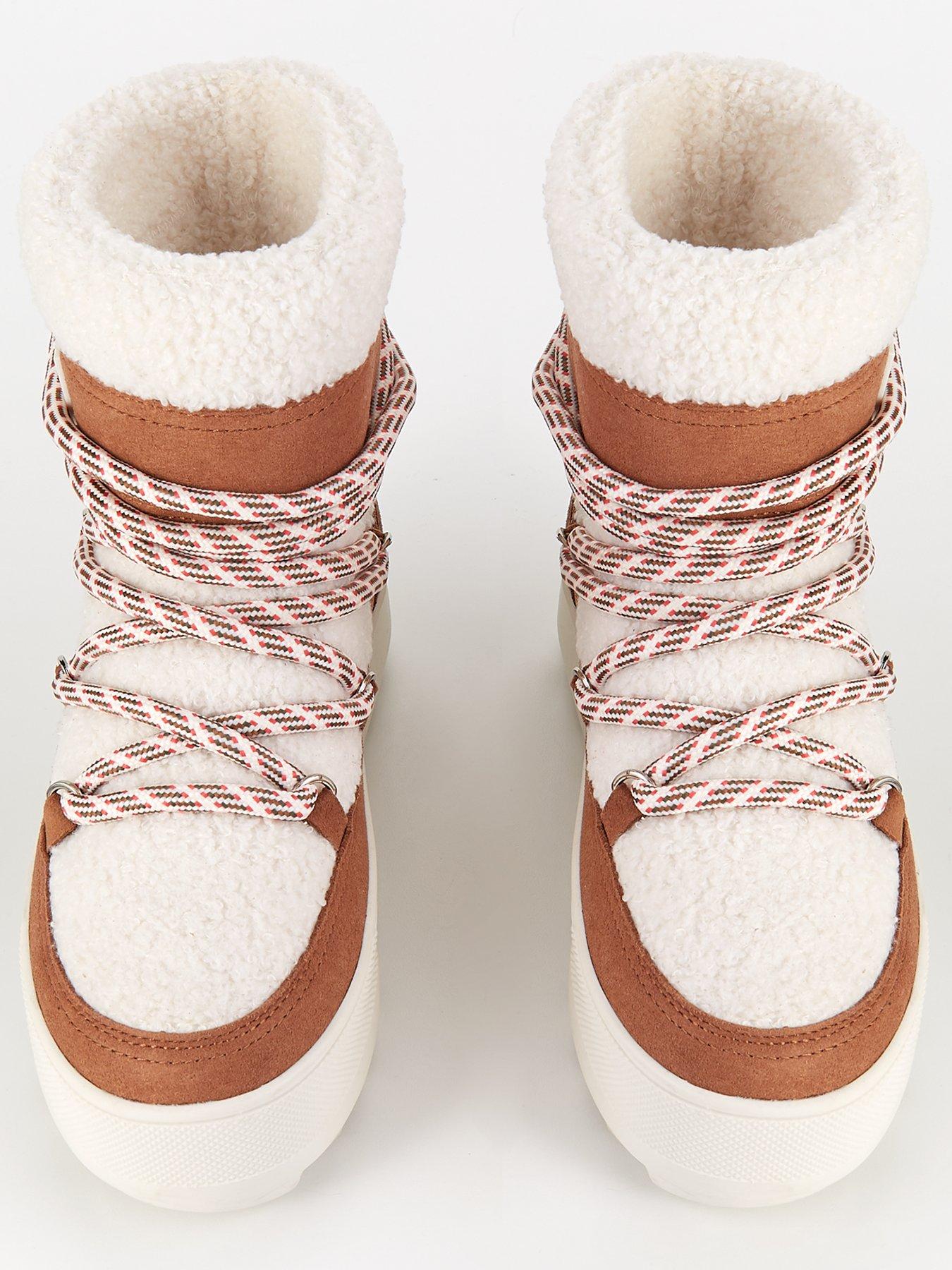 juicy-couture-snow-boot-sugar-swizzleoutfit