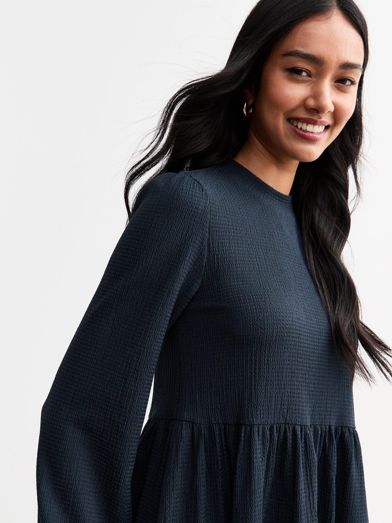 new-look-navy-funnel-neck-crinkled-mini-dressoutfit