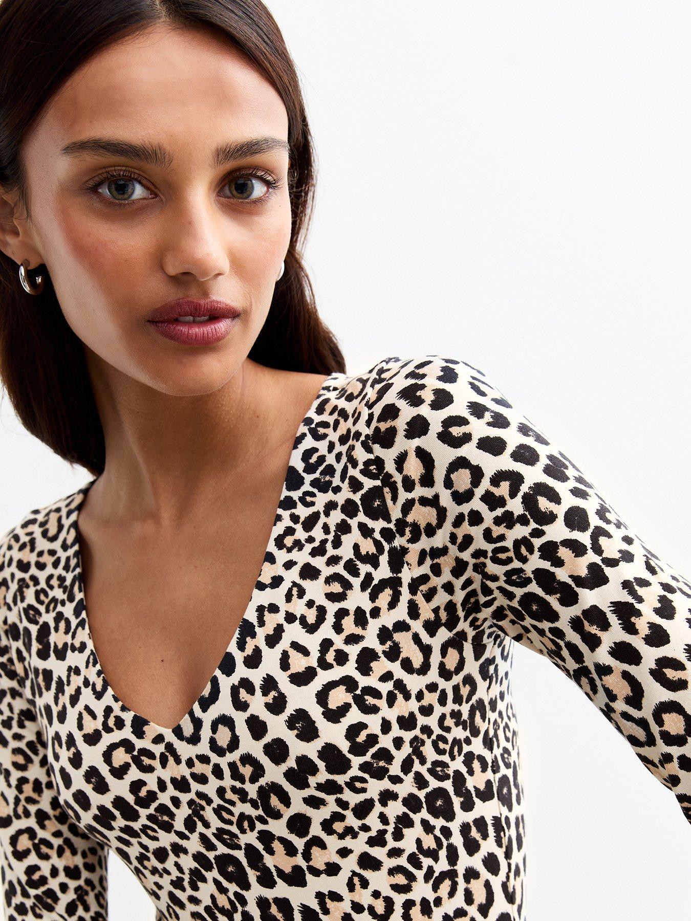 new-look-brown-leopard-print-v-neck-bodysuitdetail