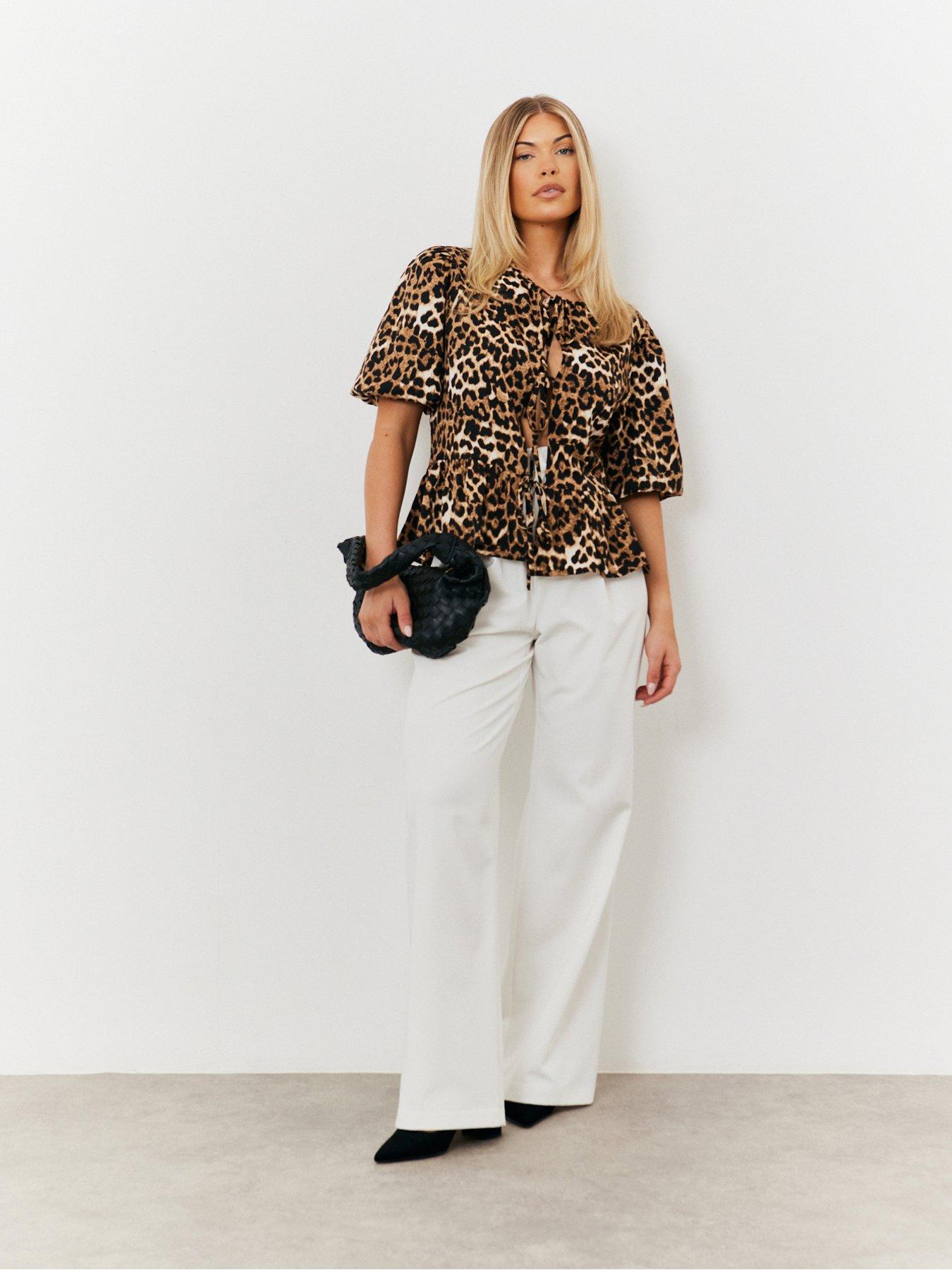 in-the-style-leopard-print-tie-up-blouse-multi