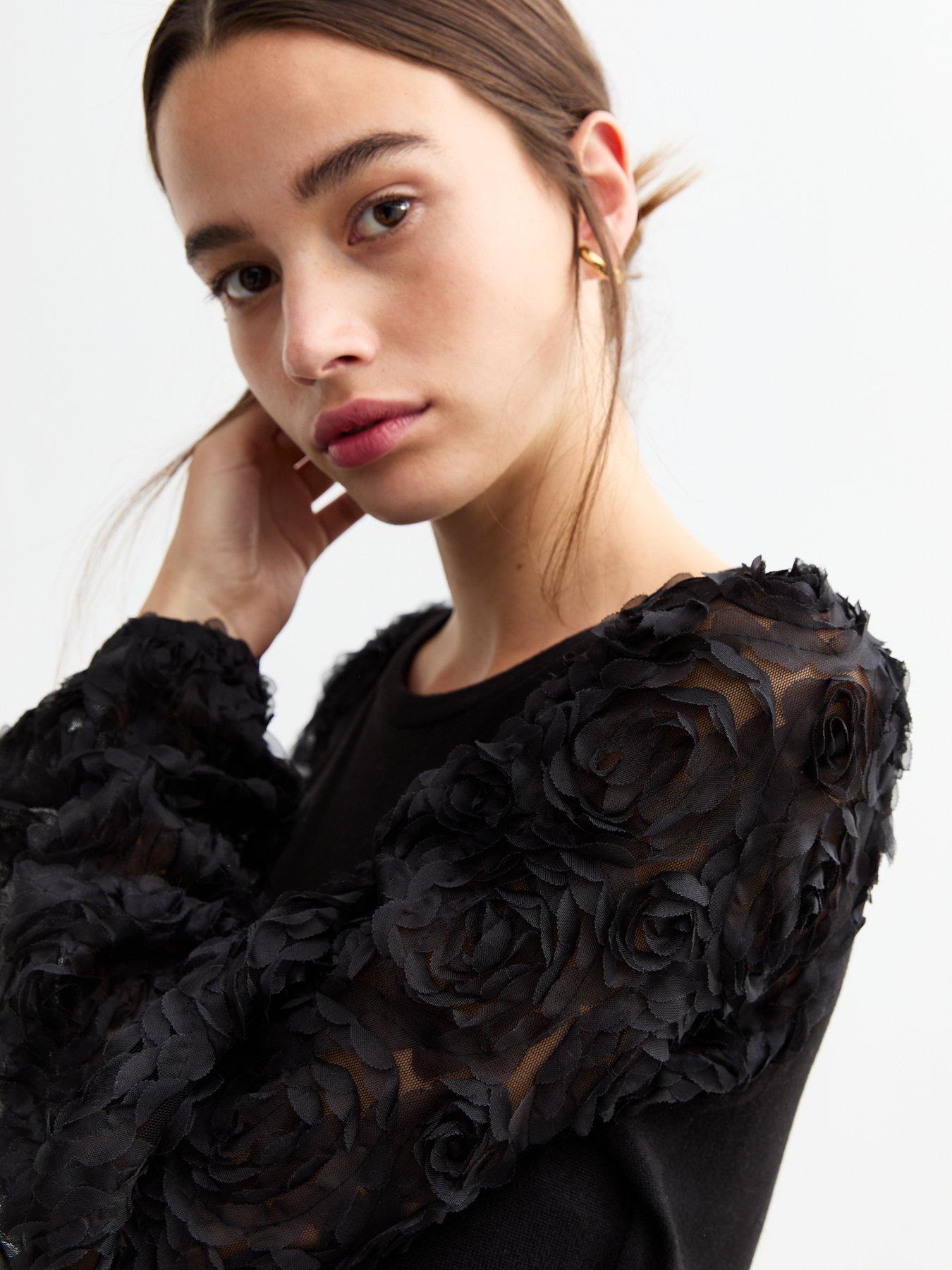 new-look-rose-sleeve-top-blackoutfit