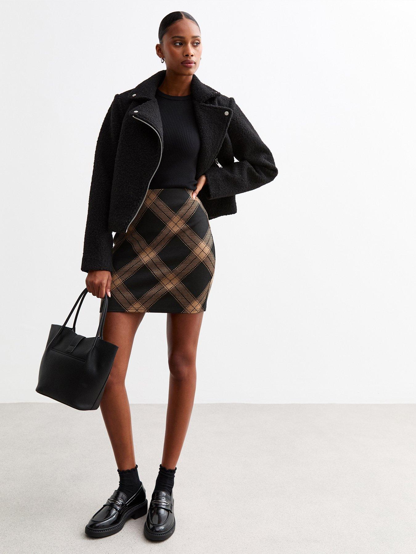 new-look-black-checked-mini-tube-skirtback