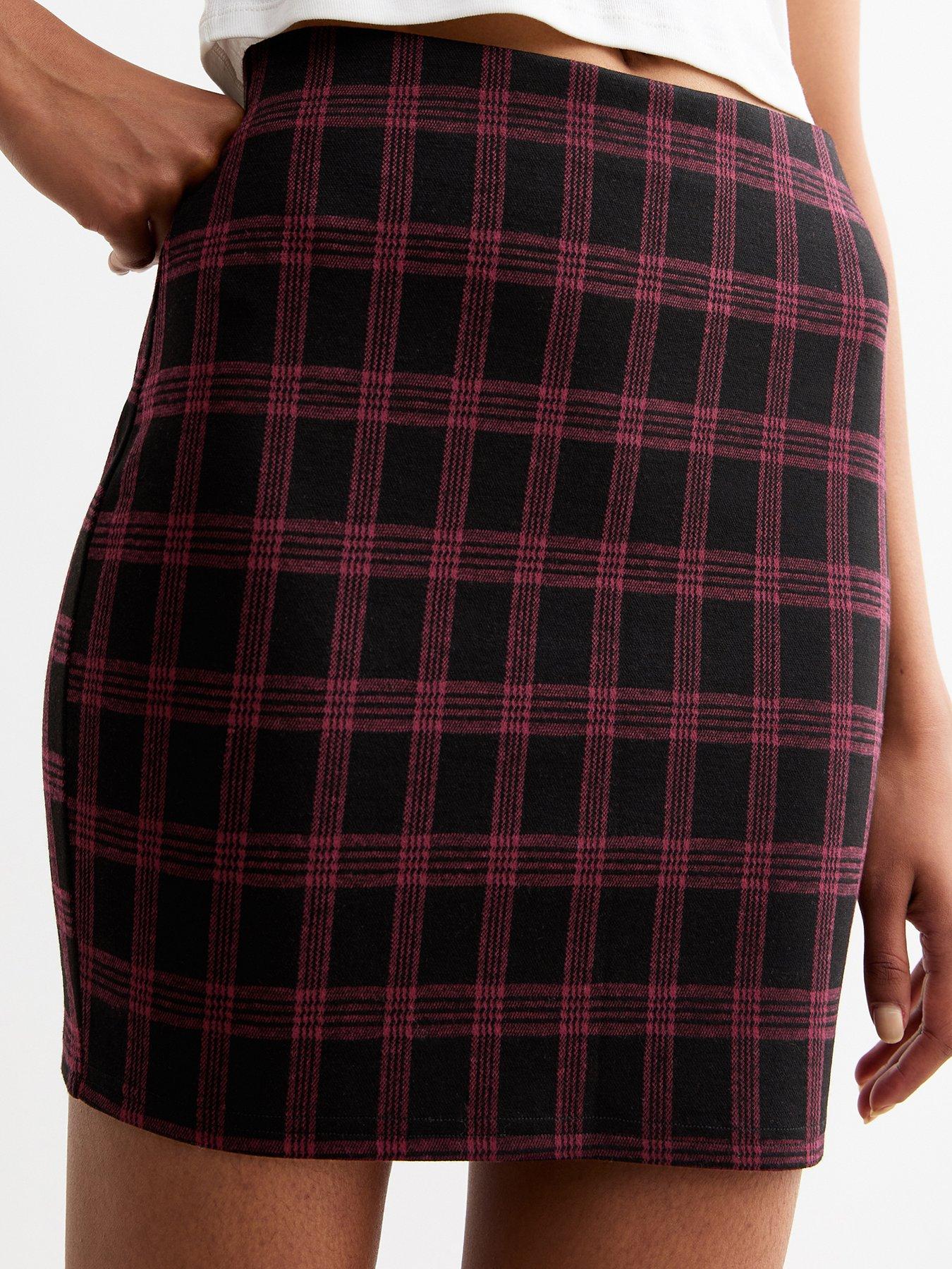 new-look-checked-mini-tube-skirt-redoutfit