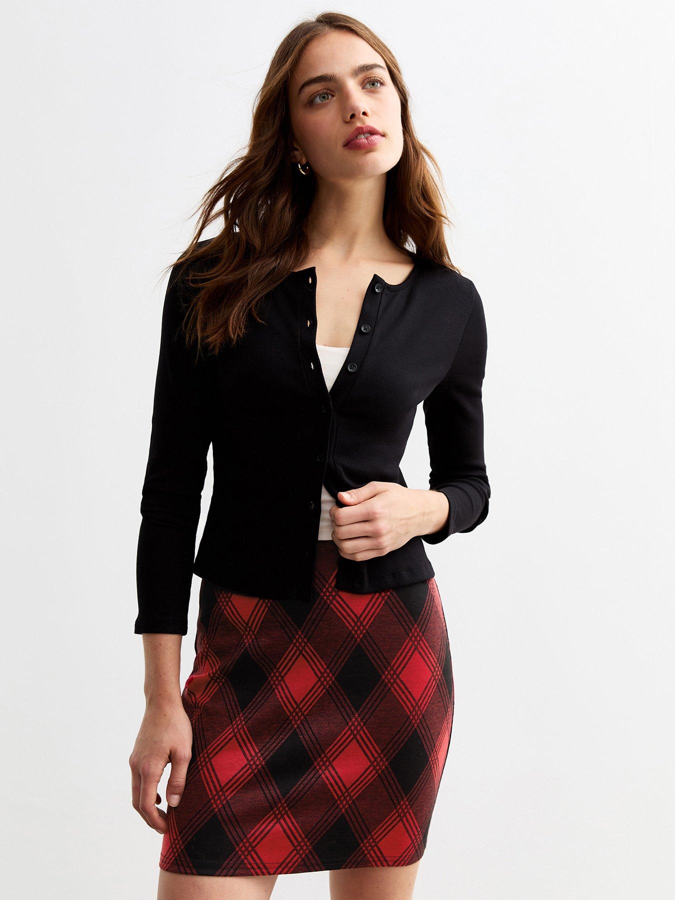 new-look-checked-mini-tube-skirt-redfront