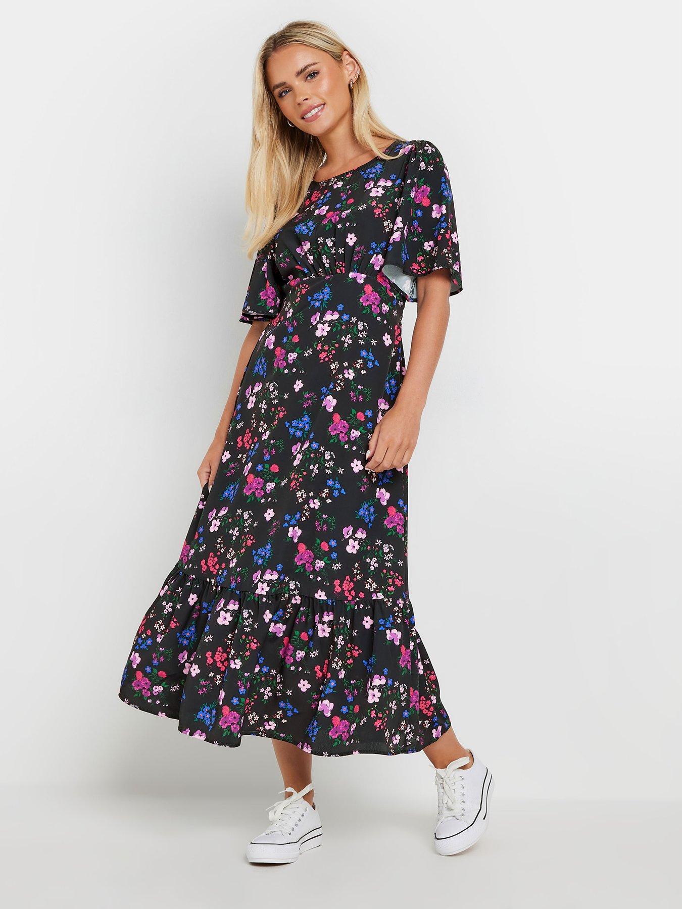 mco-petite-floral-flutter-sleeve-dress