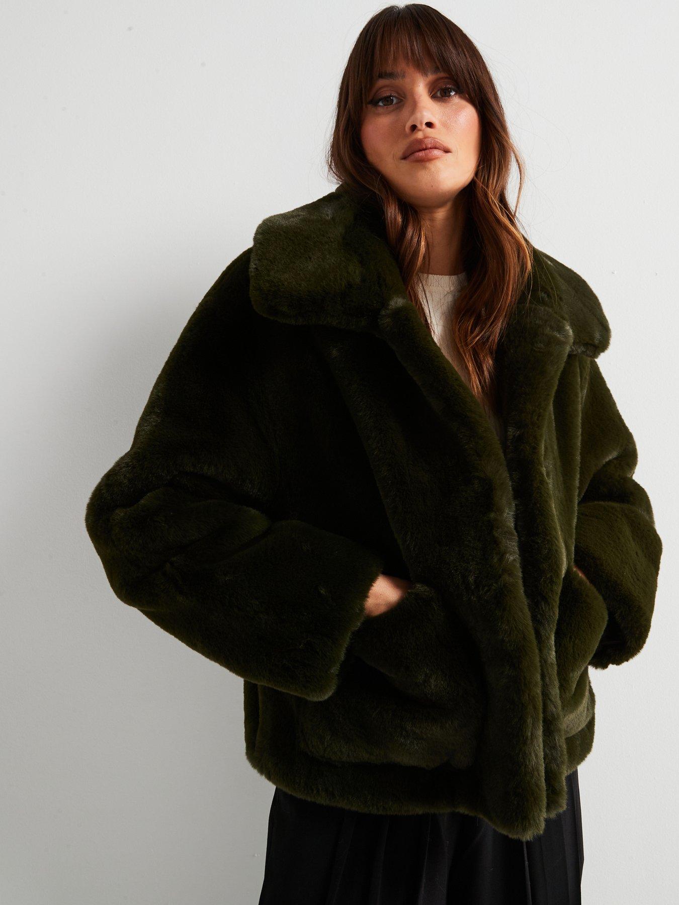 jakke-traci-coat-forest-green-faux-fur-coatoutfit