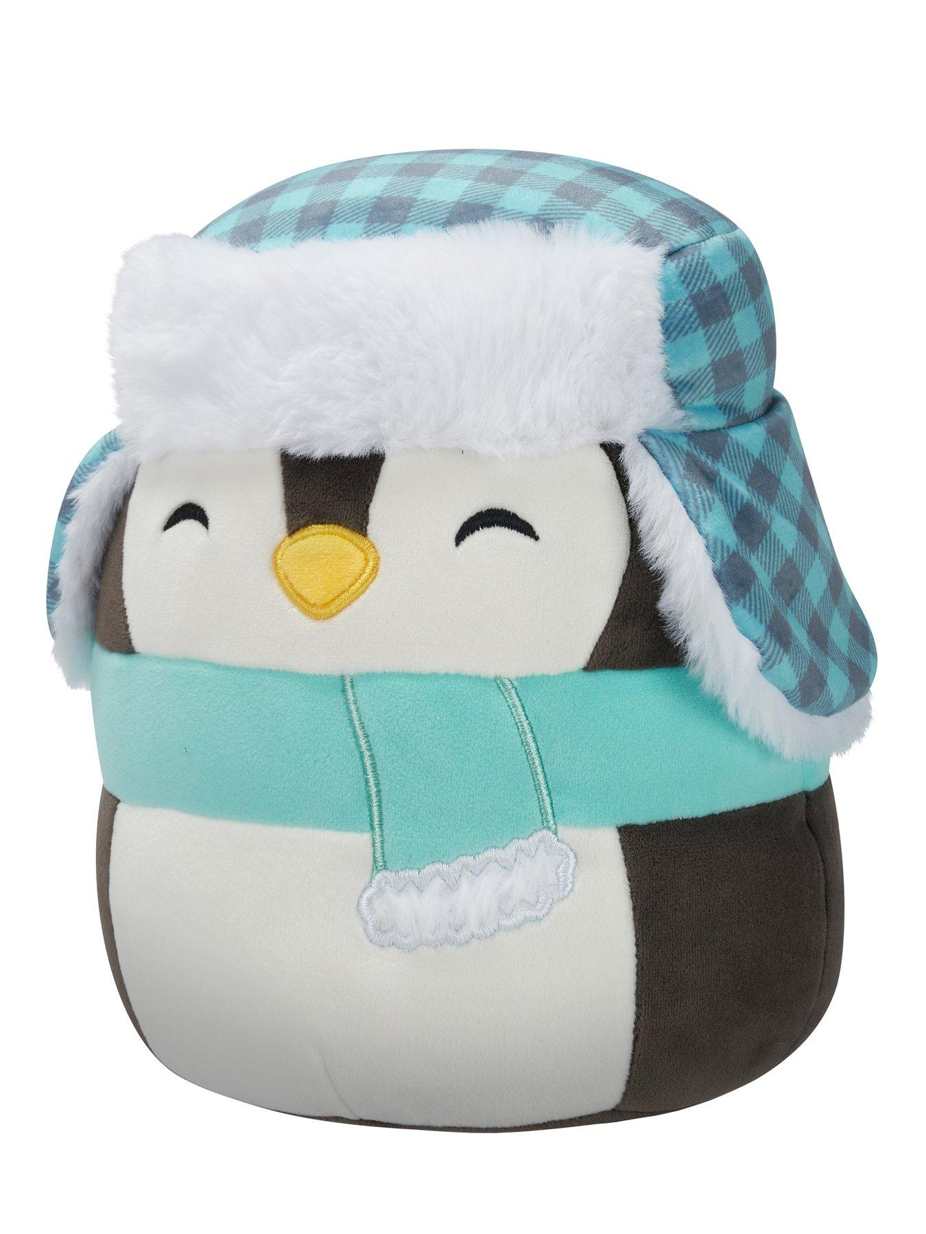 squishmallows-sqk-little-plush-75-squishmallows-luna-black-penguin-wteal-hat-and-scarfdetail