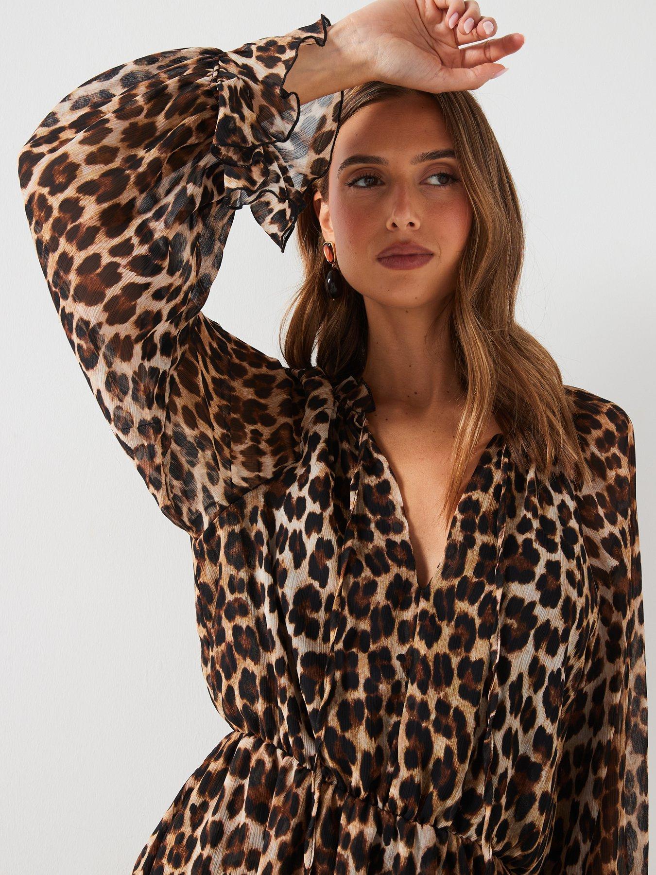 mango-ruffle-leopard-mini-dress-brownoutfit