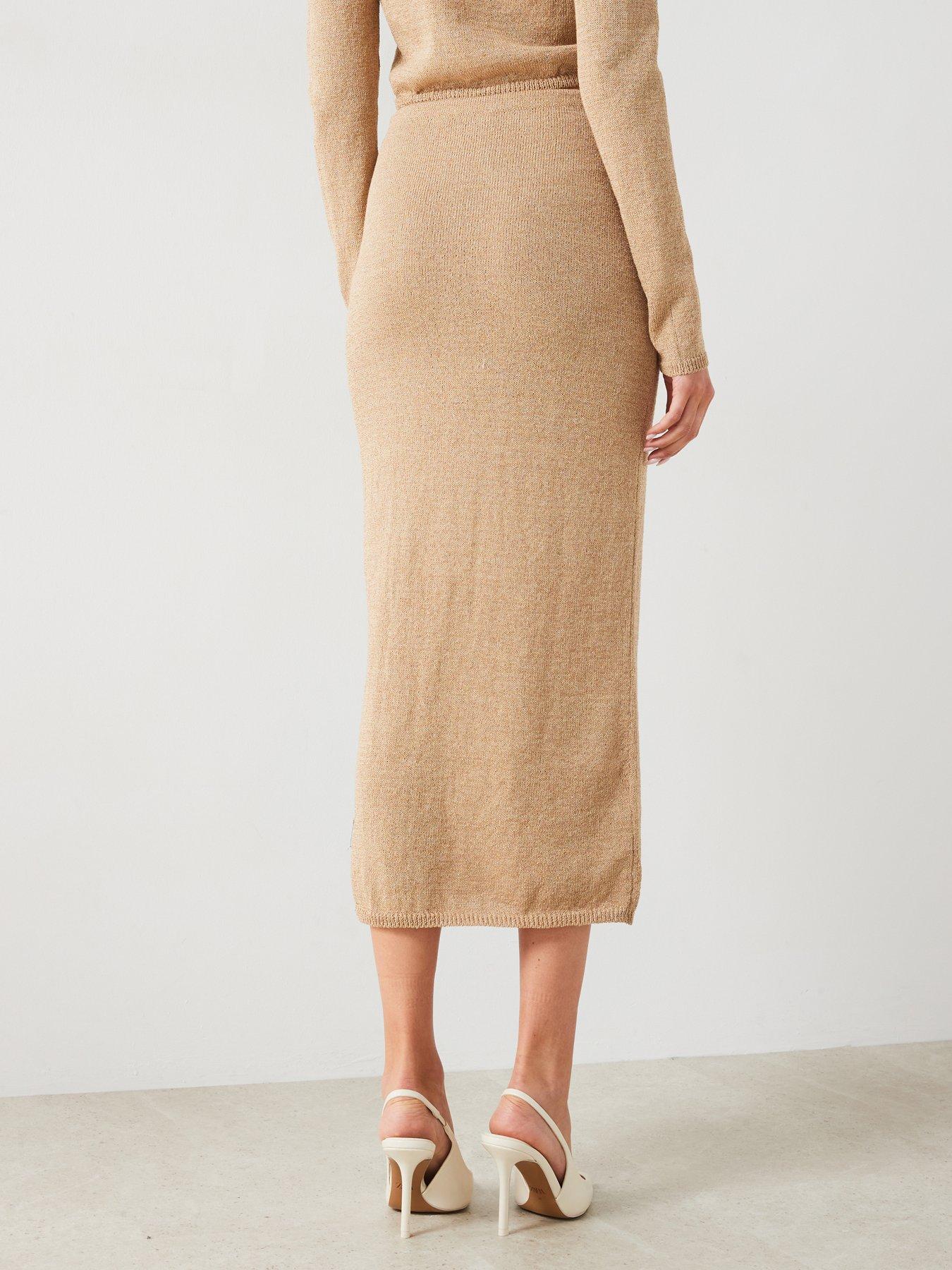 mango-knitted-skirt-co-ordstillFront