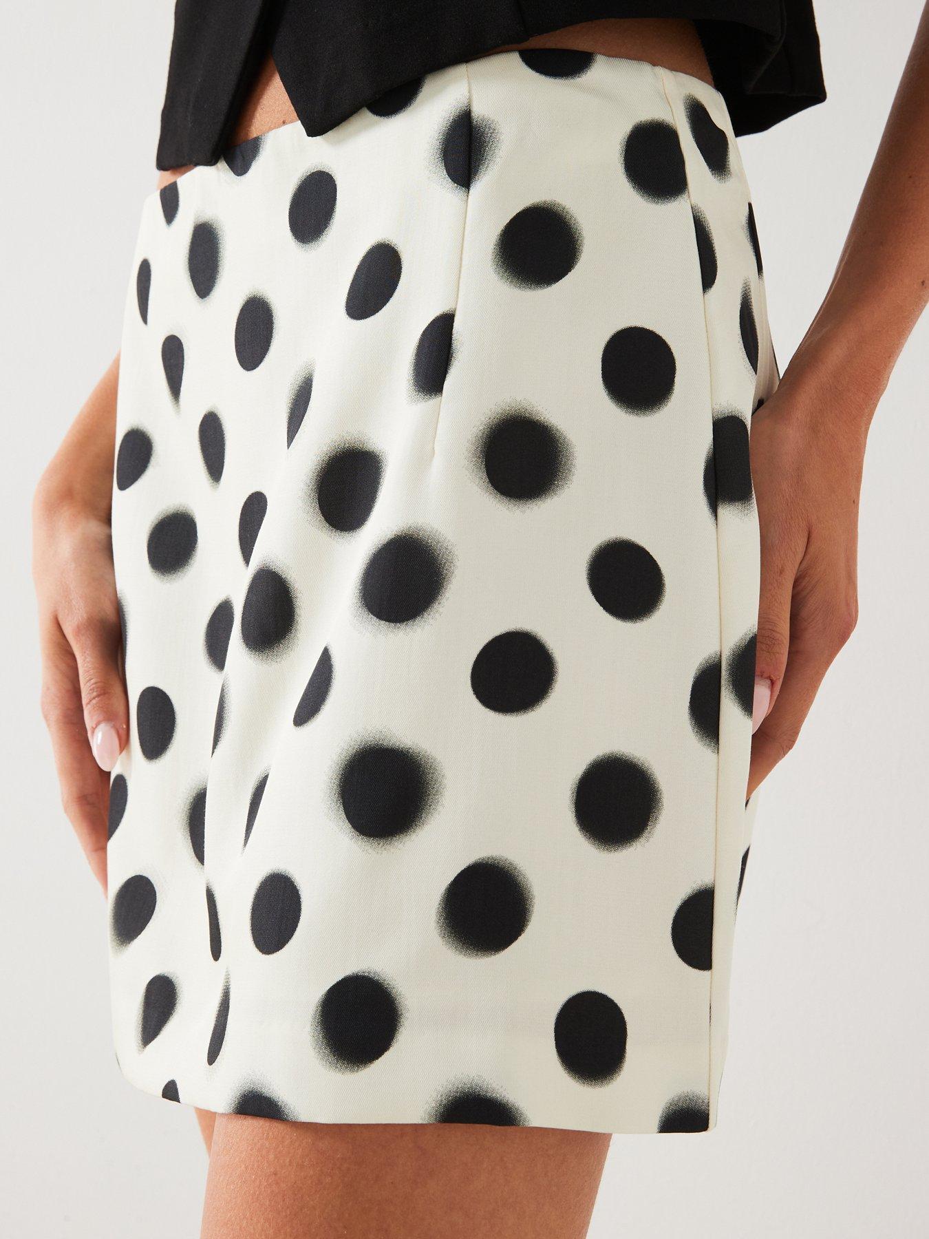 mango-polka-dot-mini-skirt-creamoutfit