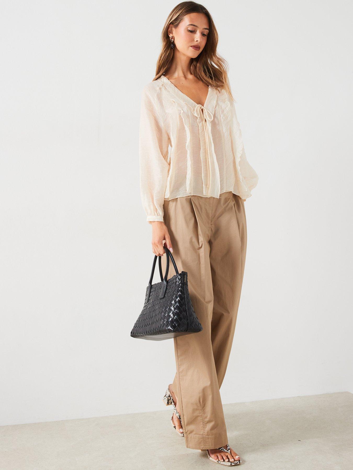 mango-tie-ruffle-blouse-creamdetail