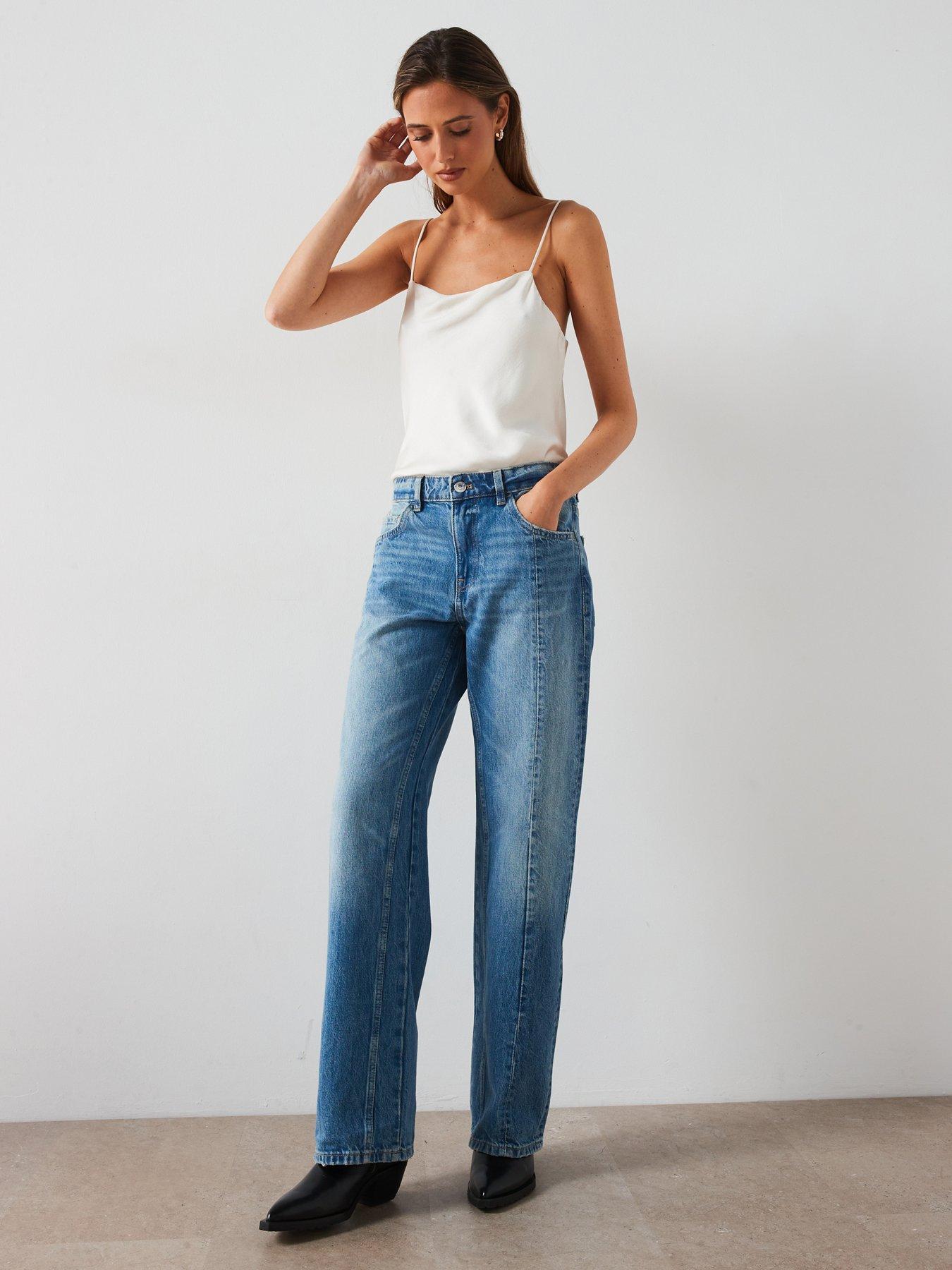 mango-seam-detail-straight-jeans