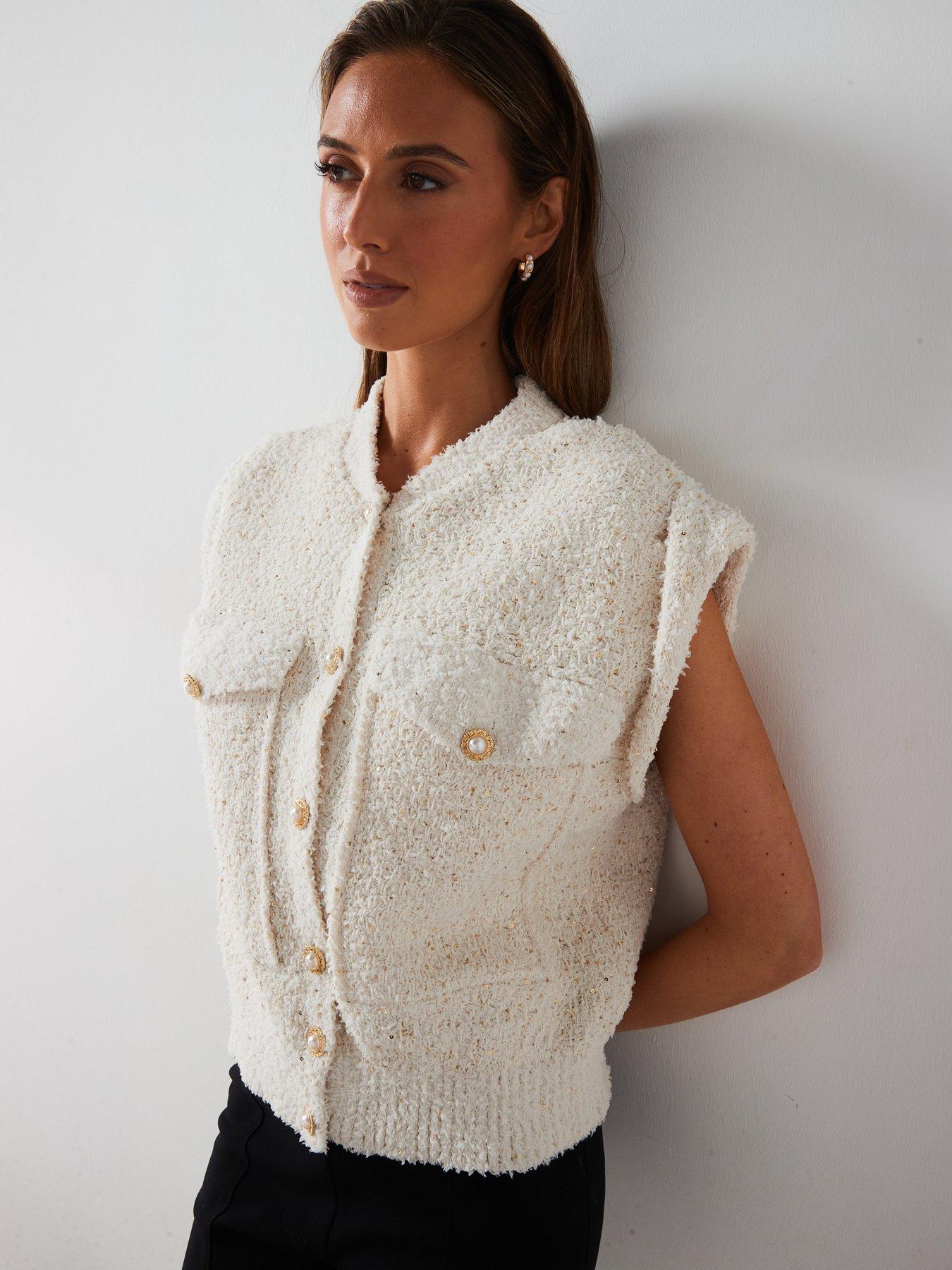 mango-knitted-buttoned-jumper-vest-creamoutfit