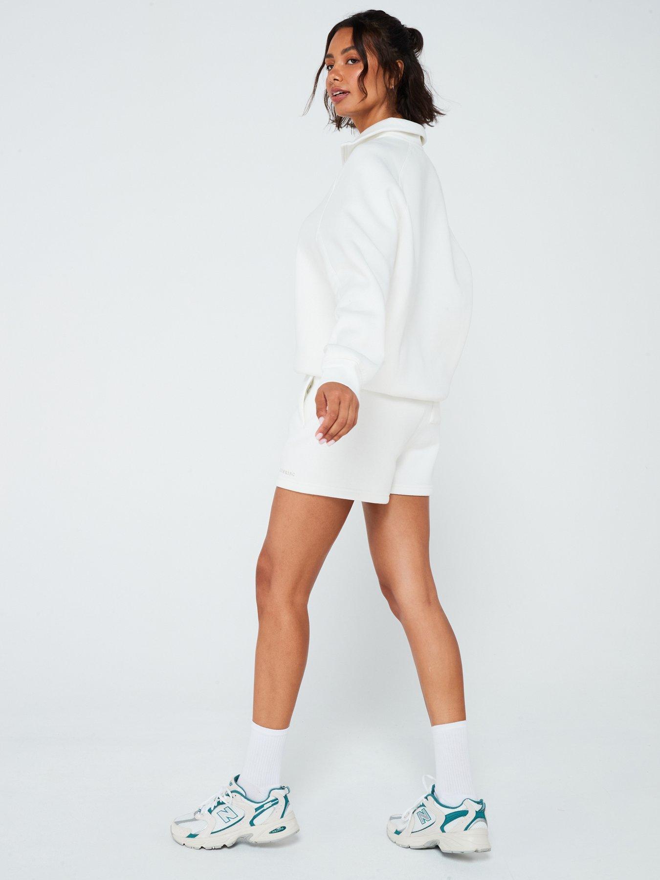 gym-king-womens-fleece-shorts-creamdetail