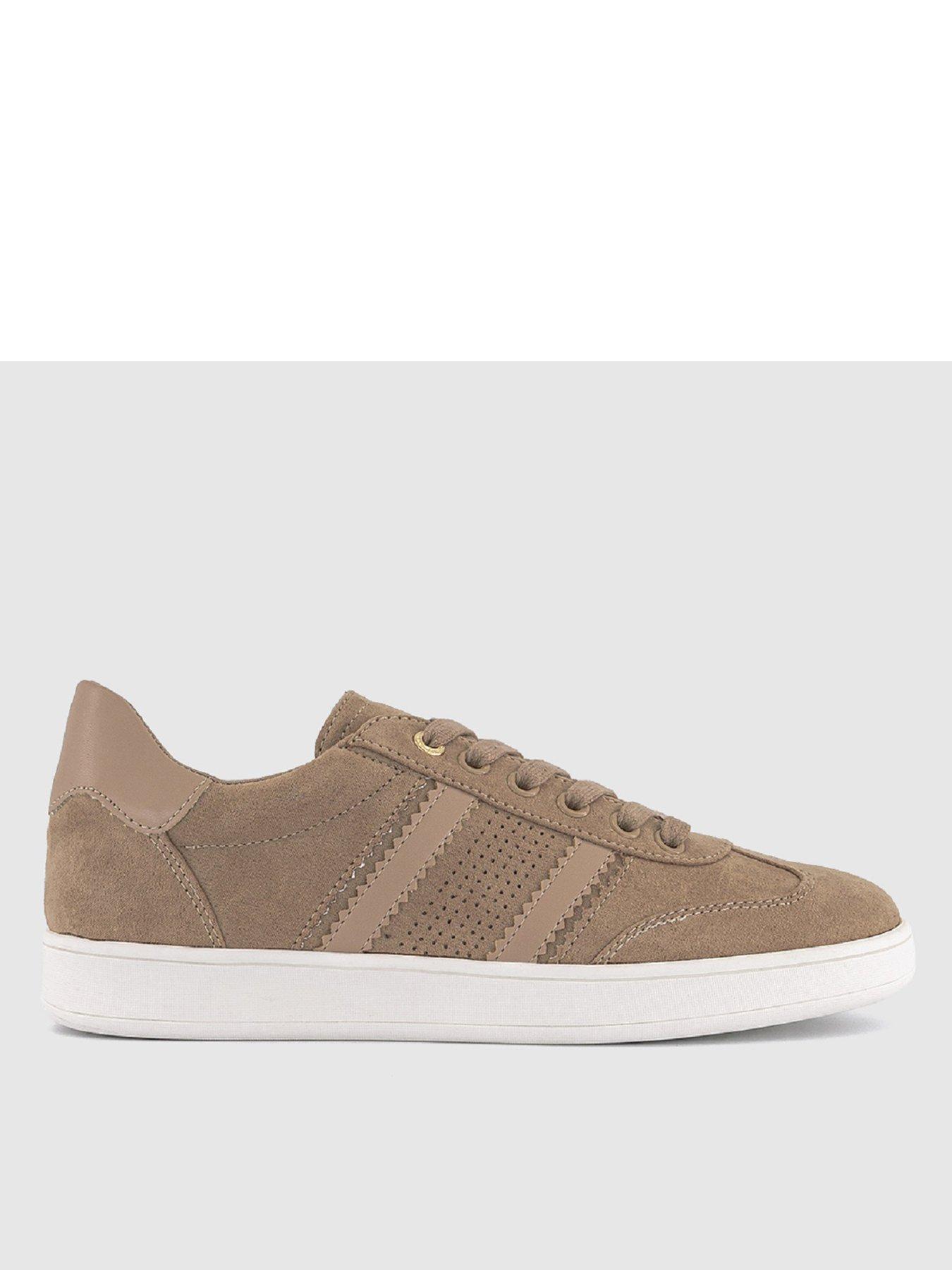 office-stripe-retro-athleisure-trainer-sand