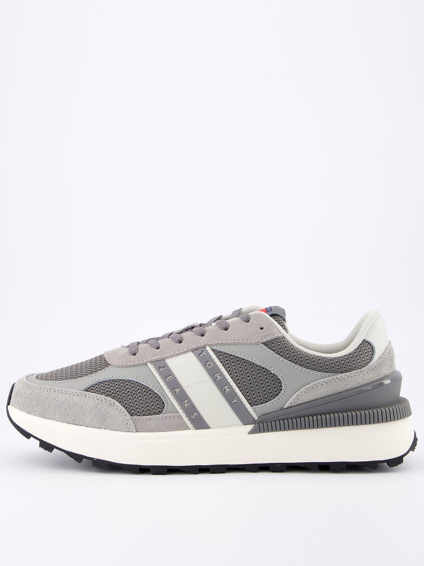 undefined Tommy Jeans Mixed Media Technical Runner - Grey