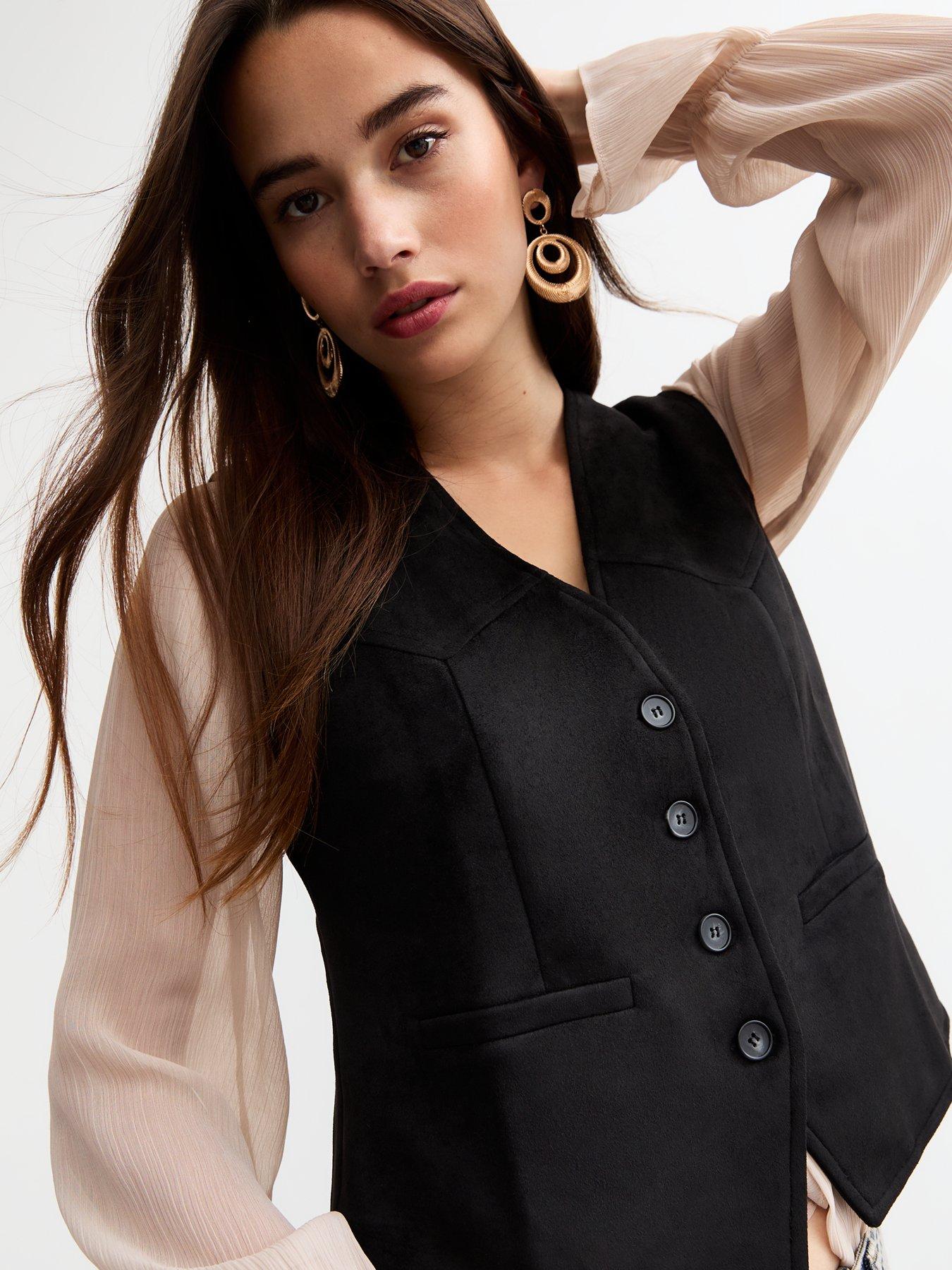 new-look-suedette-waistcoat-blackoutfit