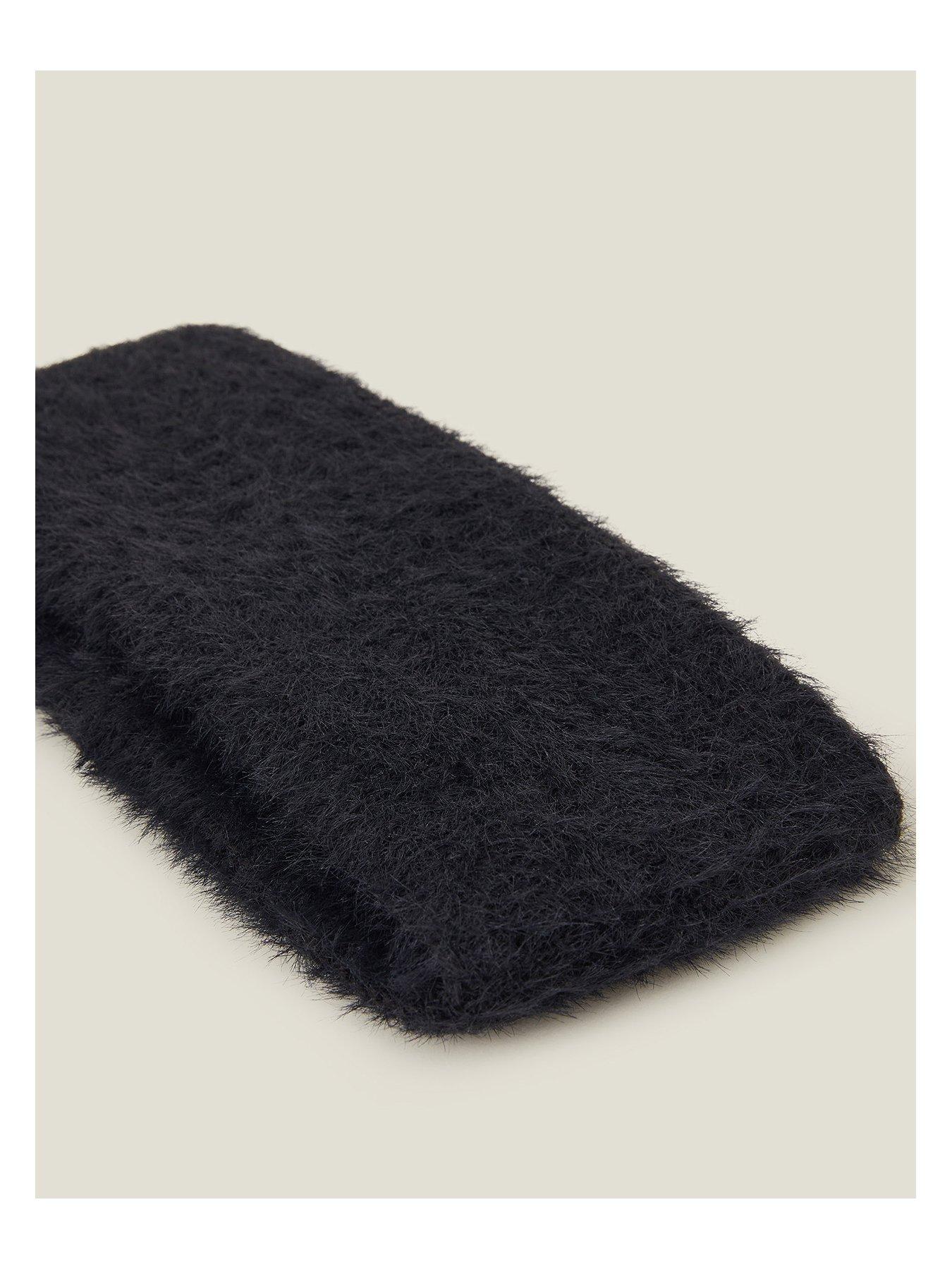 accessorize-fluffy-bandooutfit