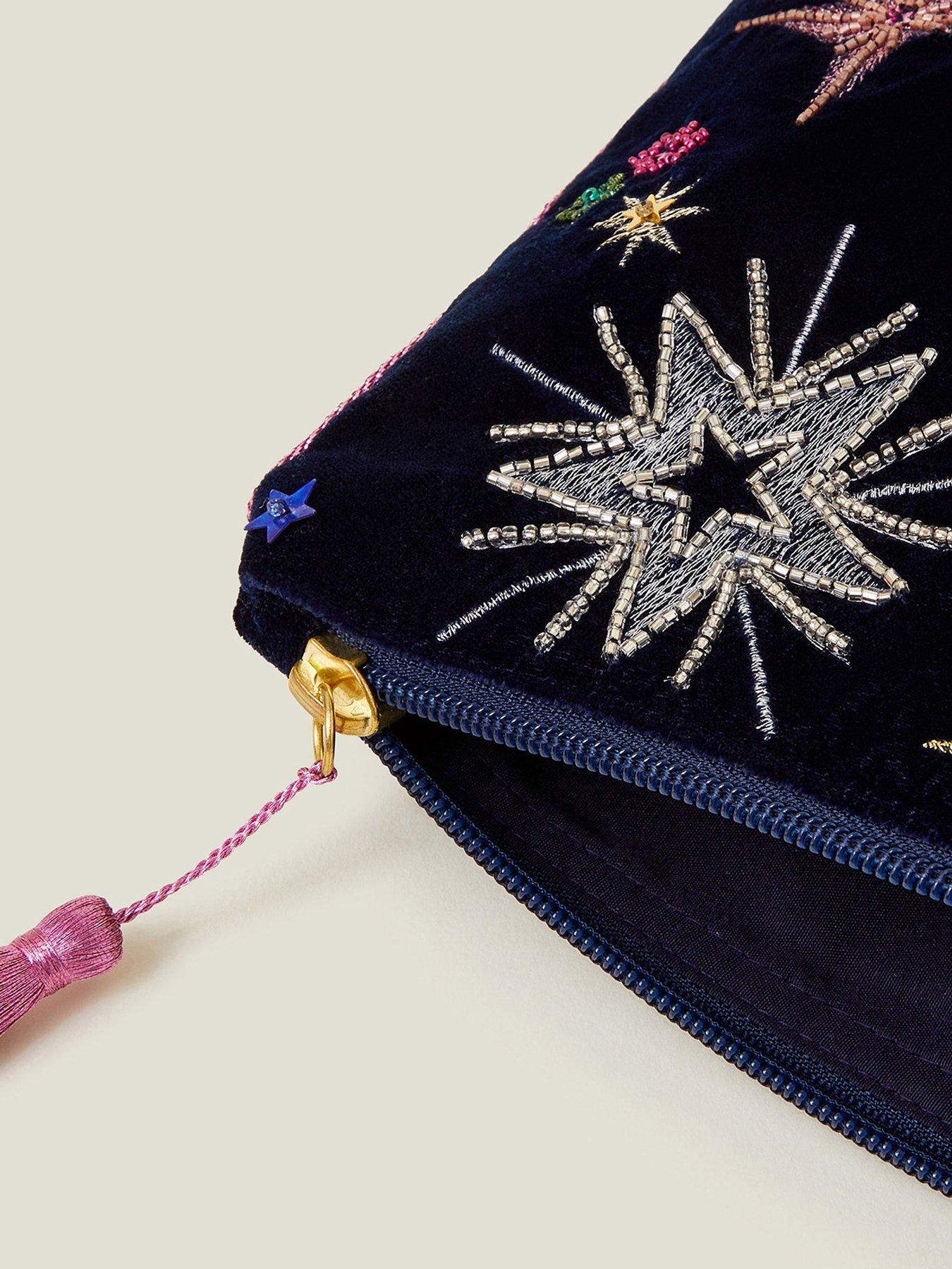 accessorize-large-star-pouchdetail