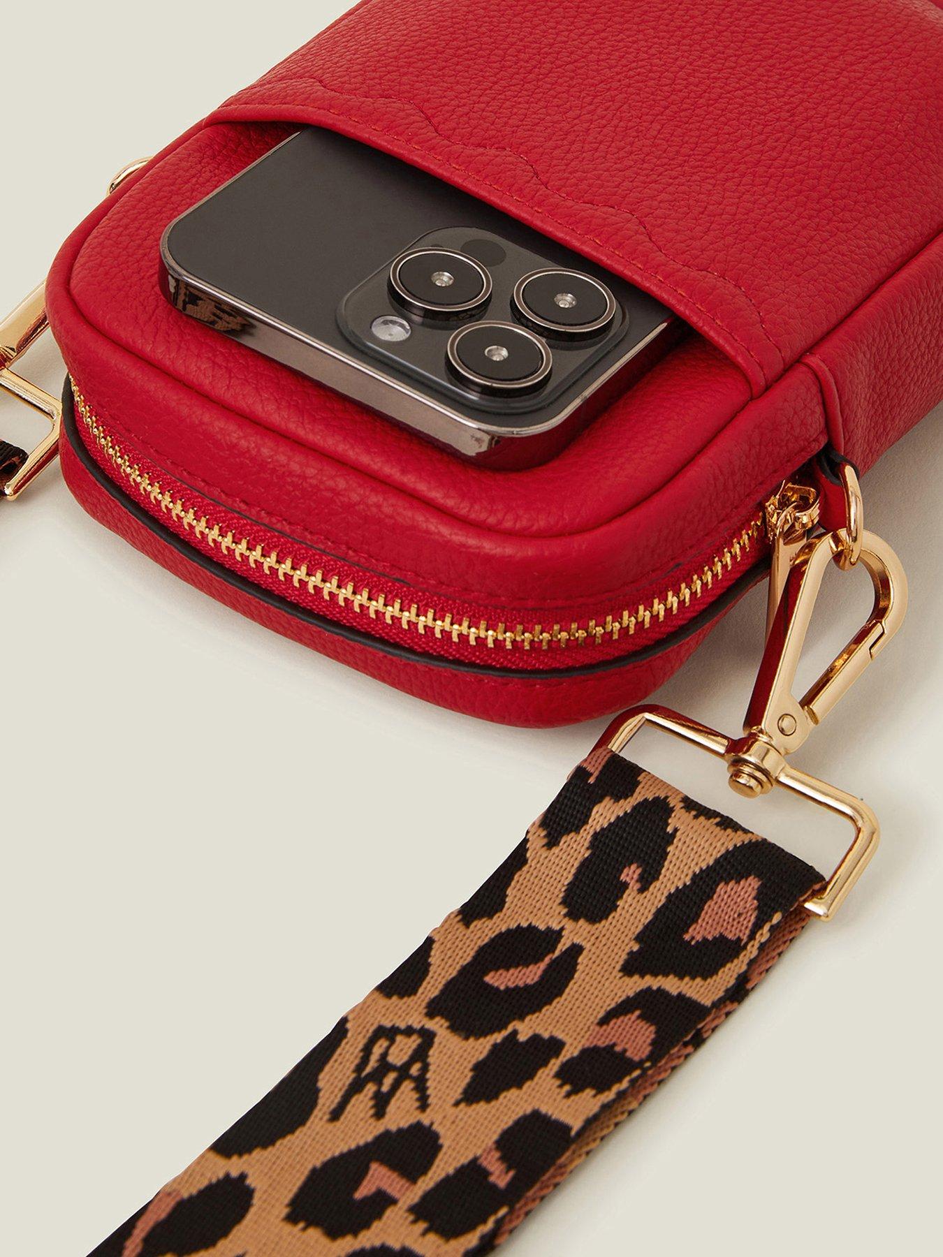 accessorize-slip-pocket-phone-bagdetail